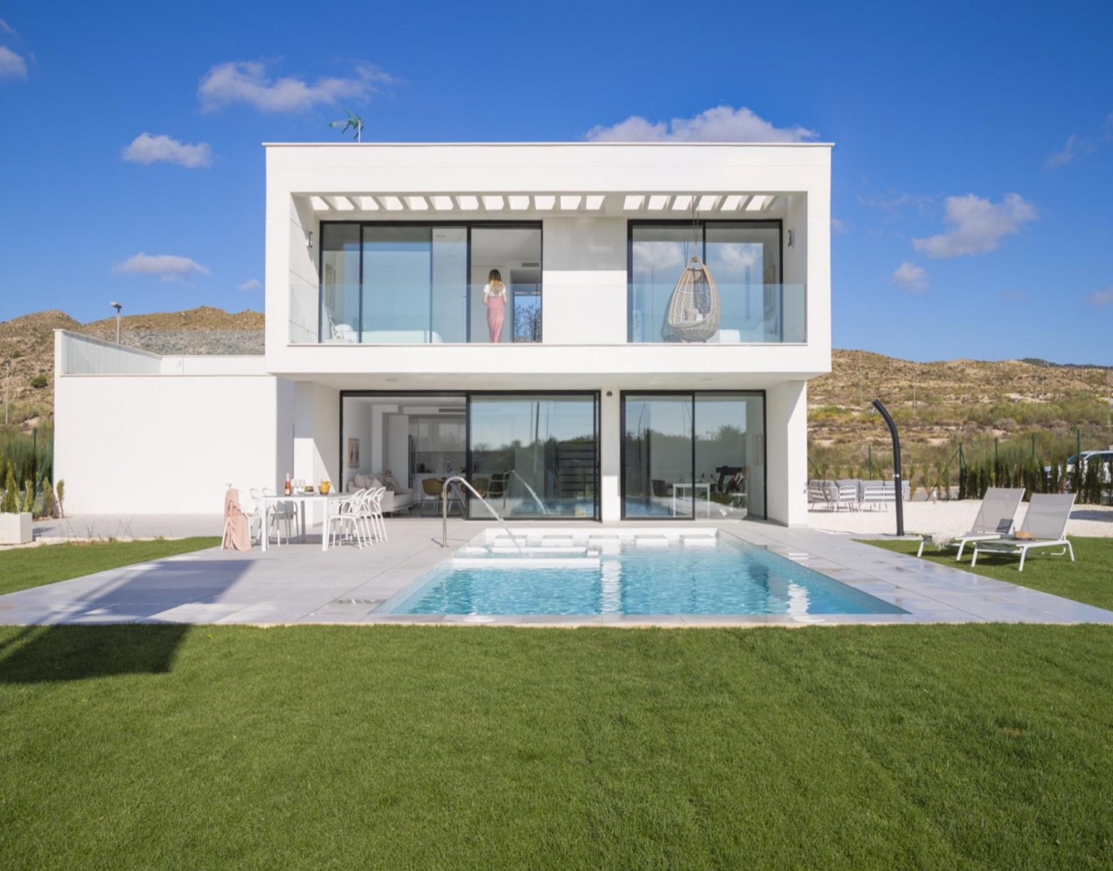 Exklusive Villa mit 3 Schlafzimmern, Pool und Garage in Altaona Golf