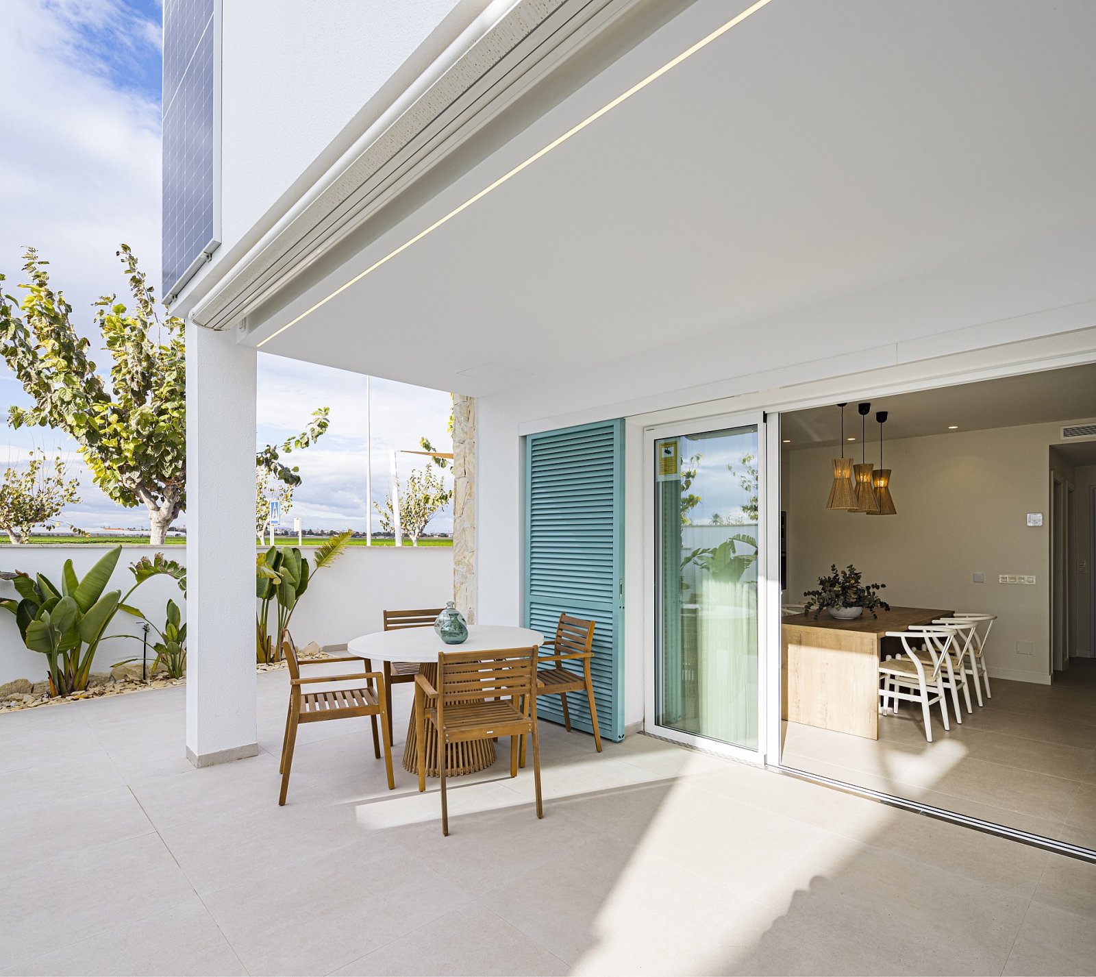 Exklusives Gartenapartment nur 800 m vom Strand