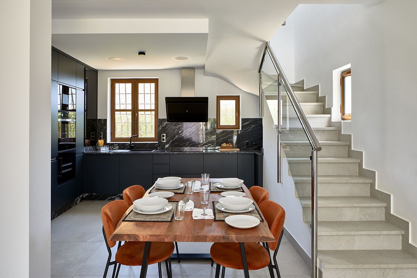 Exklusive Villa mit Garten & Pool