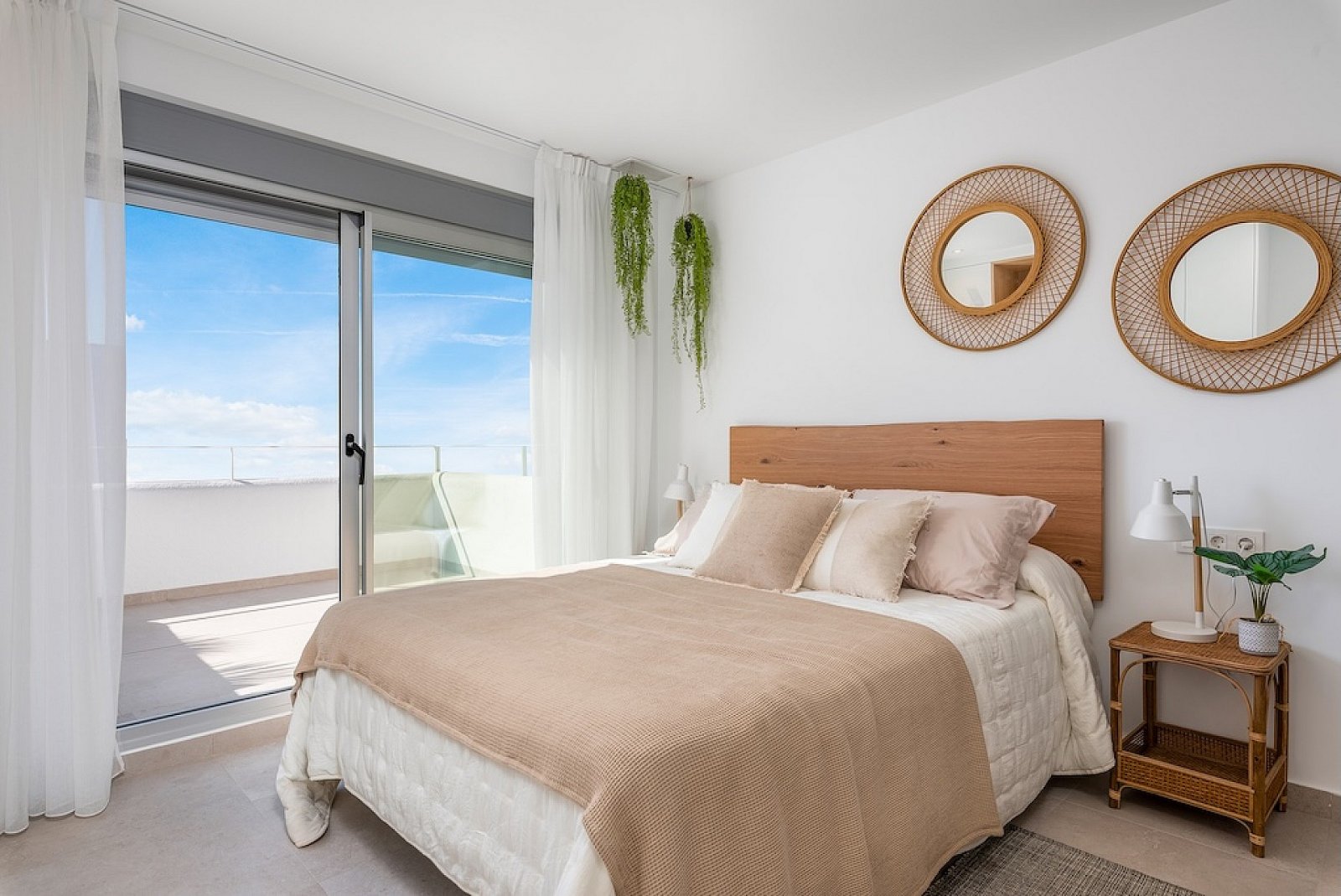 Ibiza-Style Apartment mit Garten & Pool in Dolores