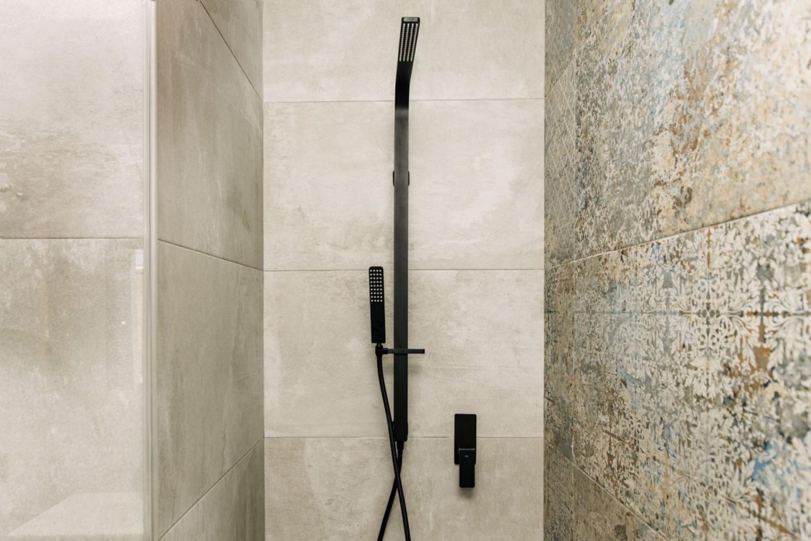 Exklusive Villa mit Infinity-Pool & Meerblick