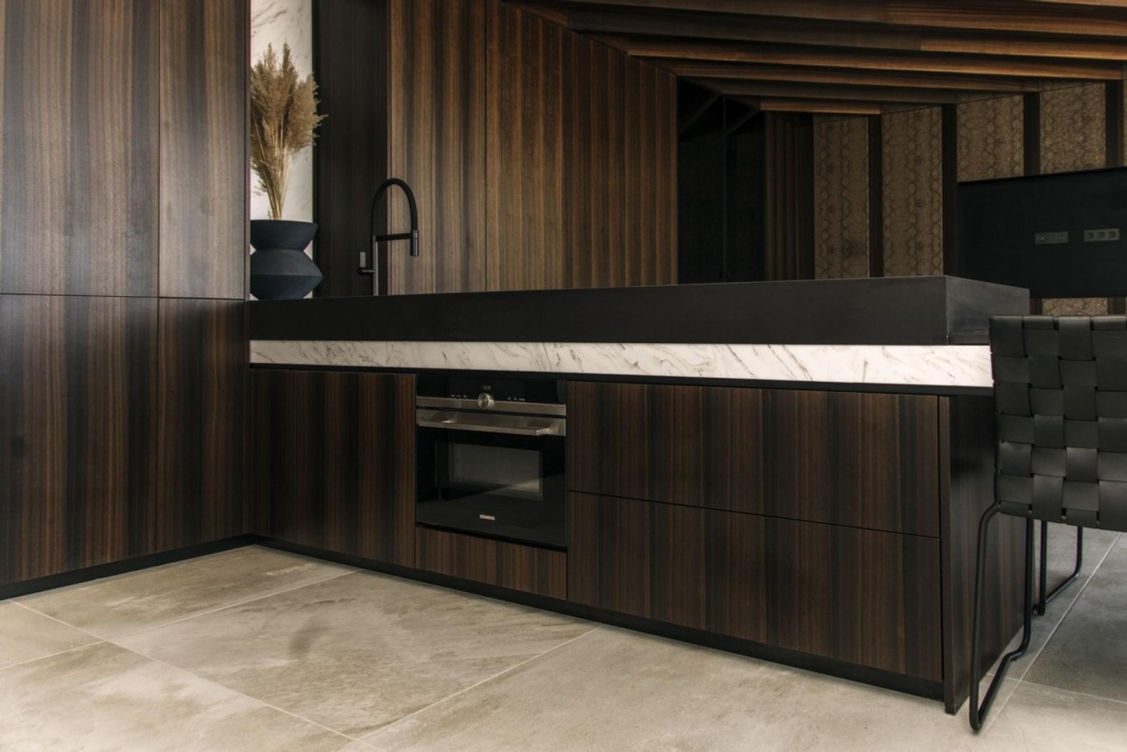 Exklusive Villa mit Infinity-Pool & Meerblick