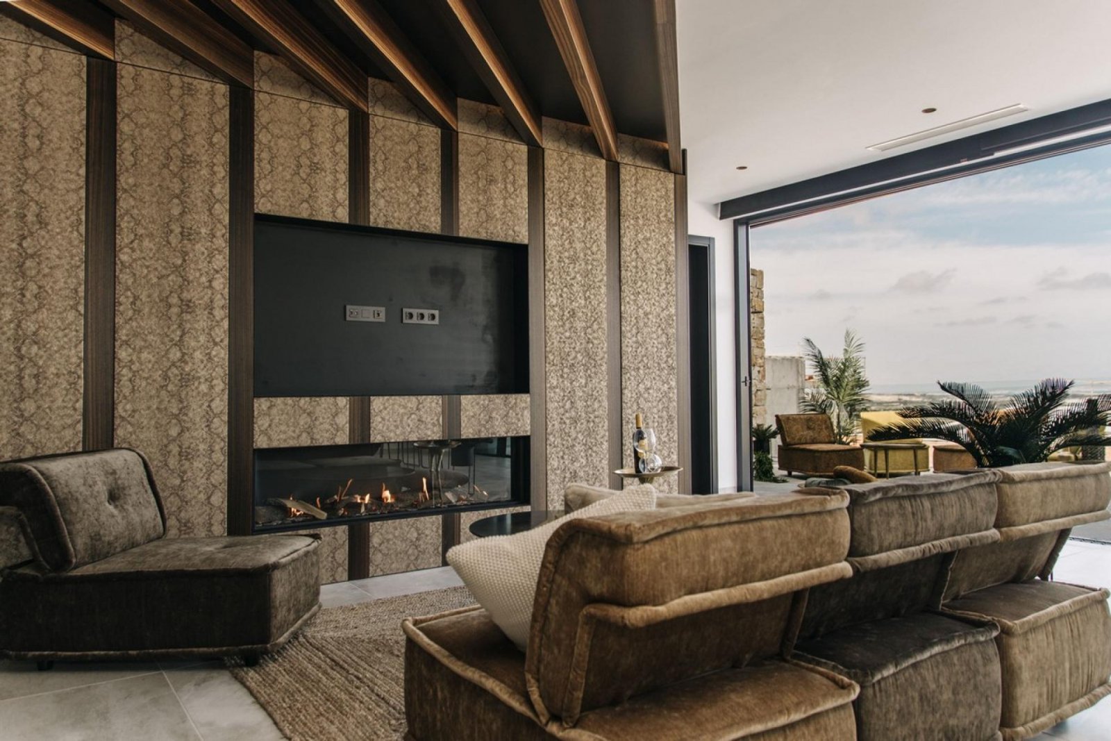 Exklusive Villa mit Infinity-Pool & Meerblick