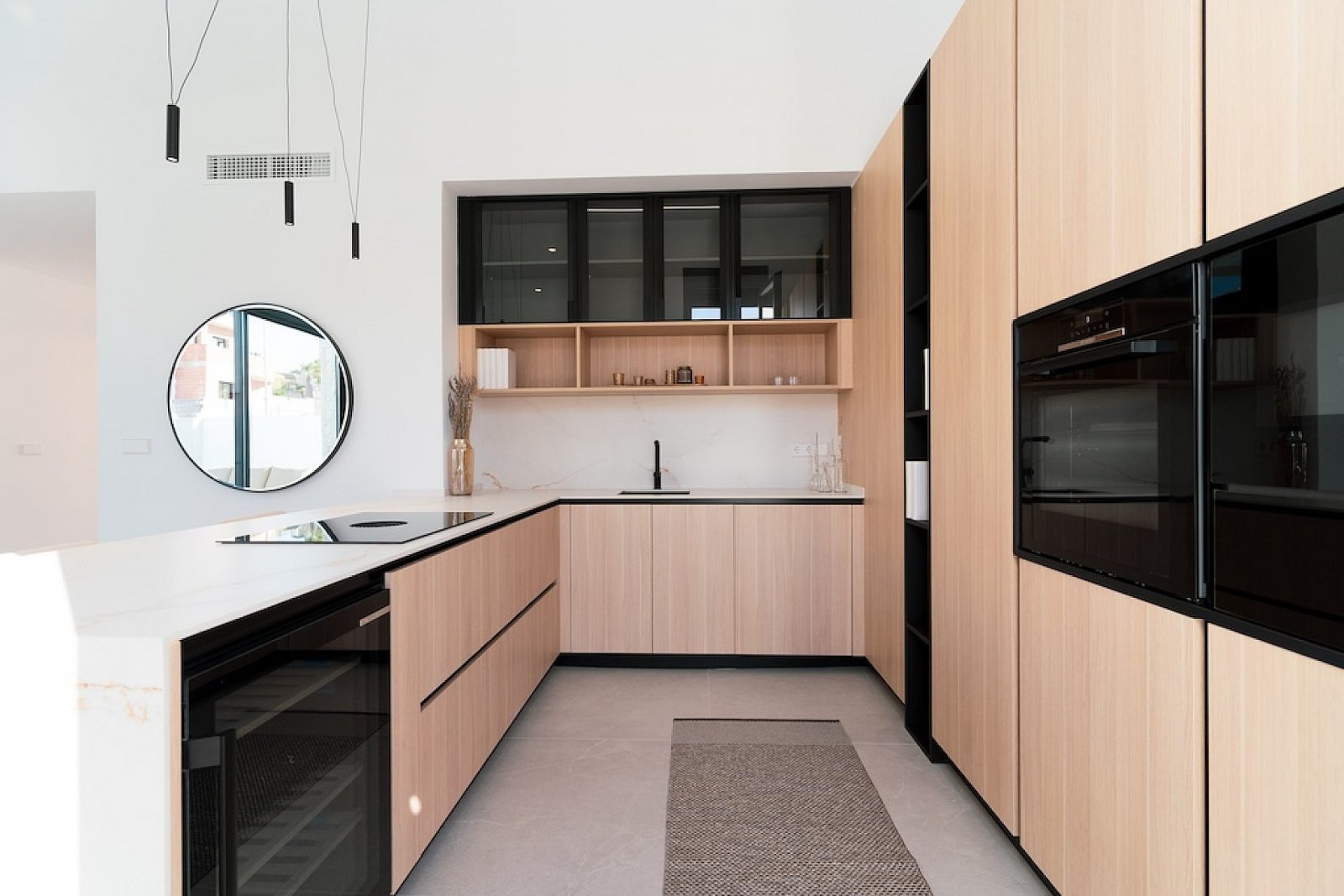 Moderne Villa mit privatem Pool