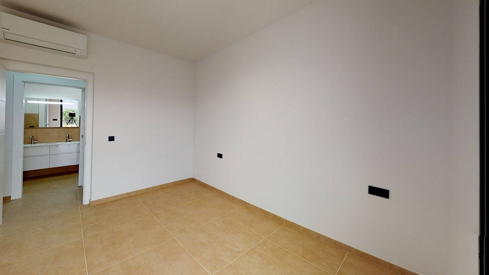 Avantgardistische Villa mit Pool und spektakulären Panoramablicken