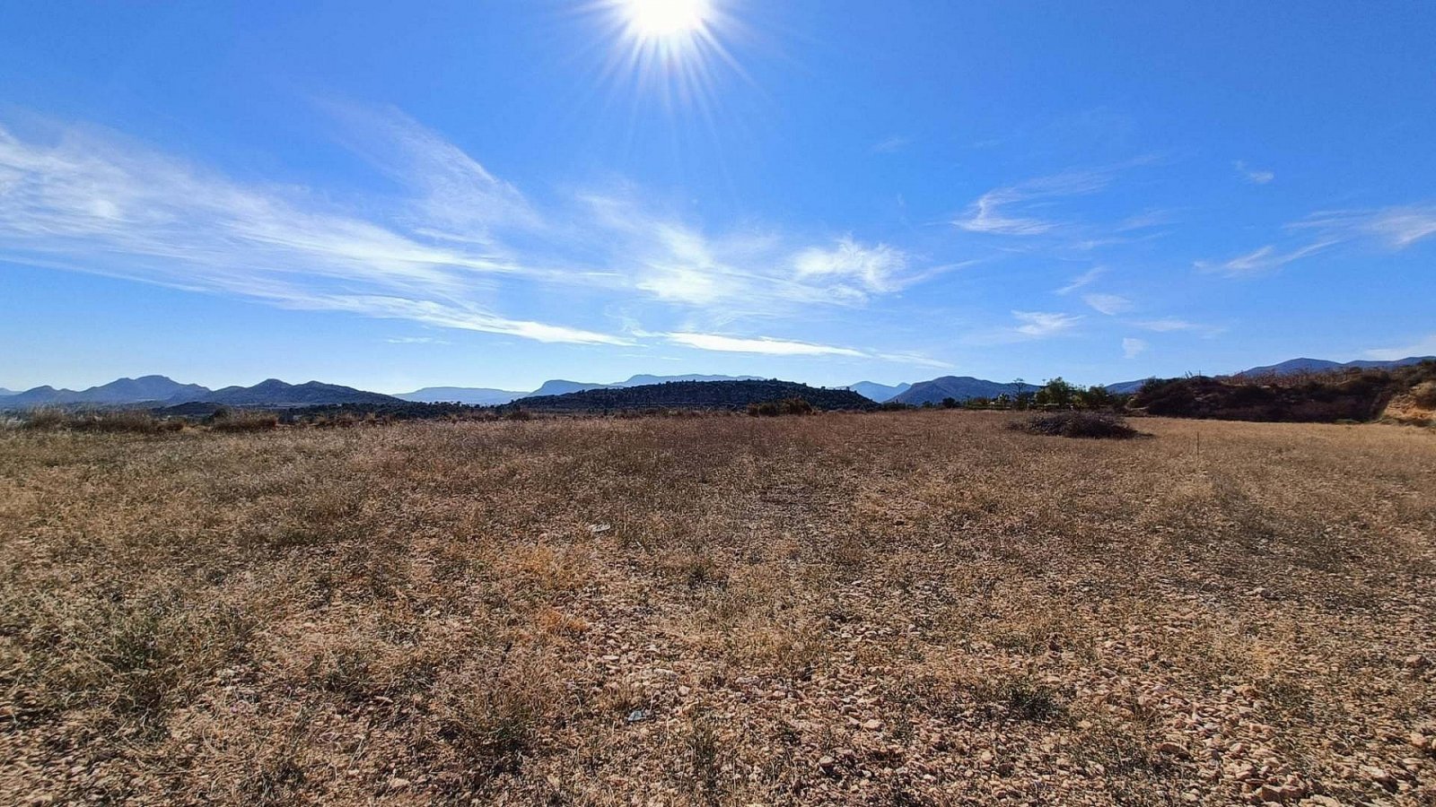 Avantgardistische Villa mit Pool und spektakulären Panoramablicken