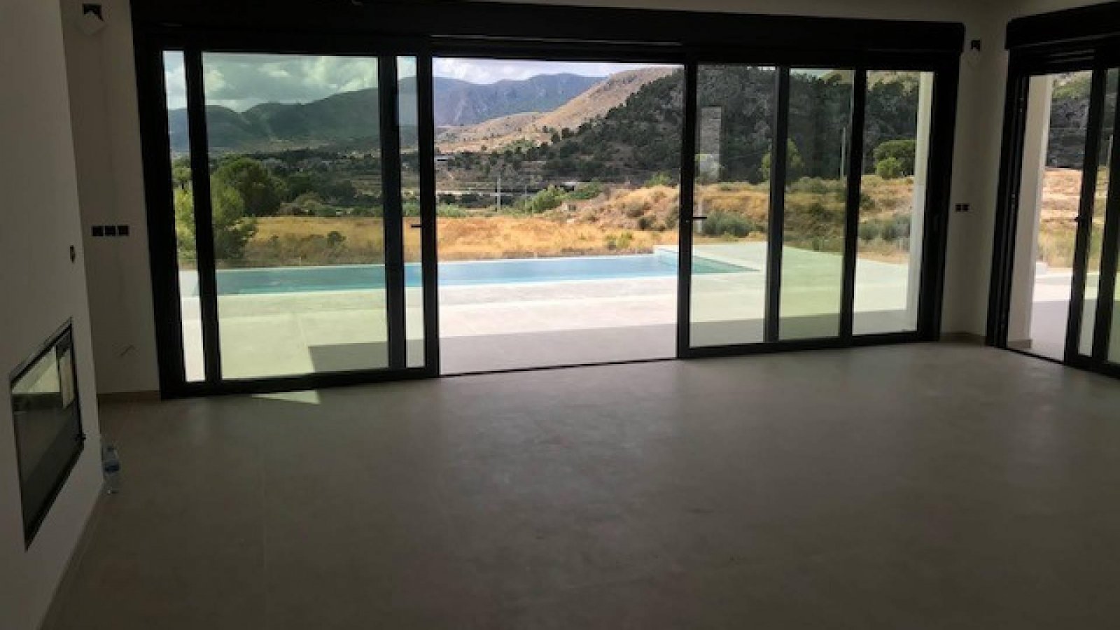 Design-Villa mit Privatpool und elegantem Wohnkonzept