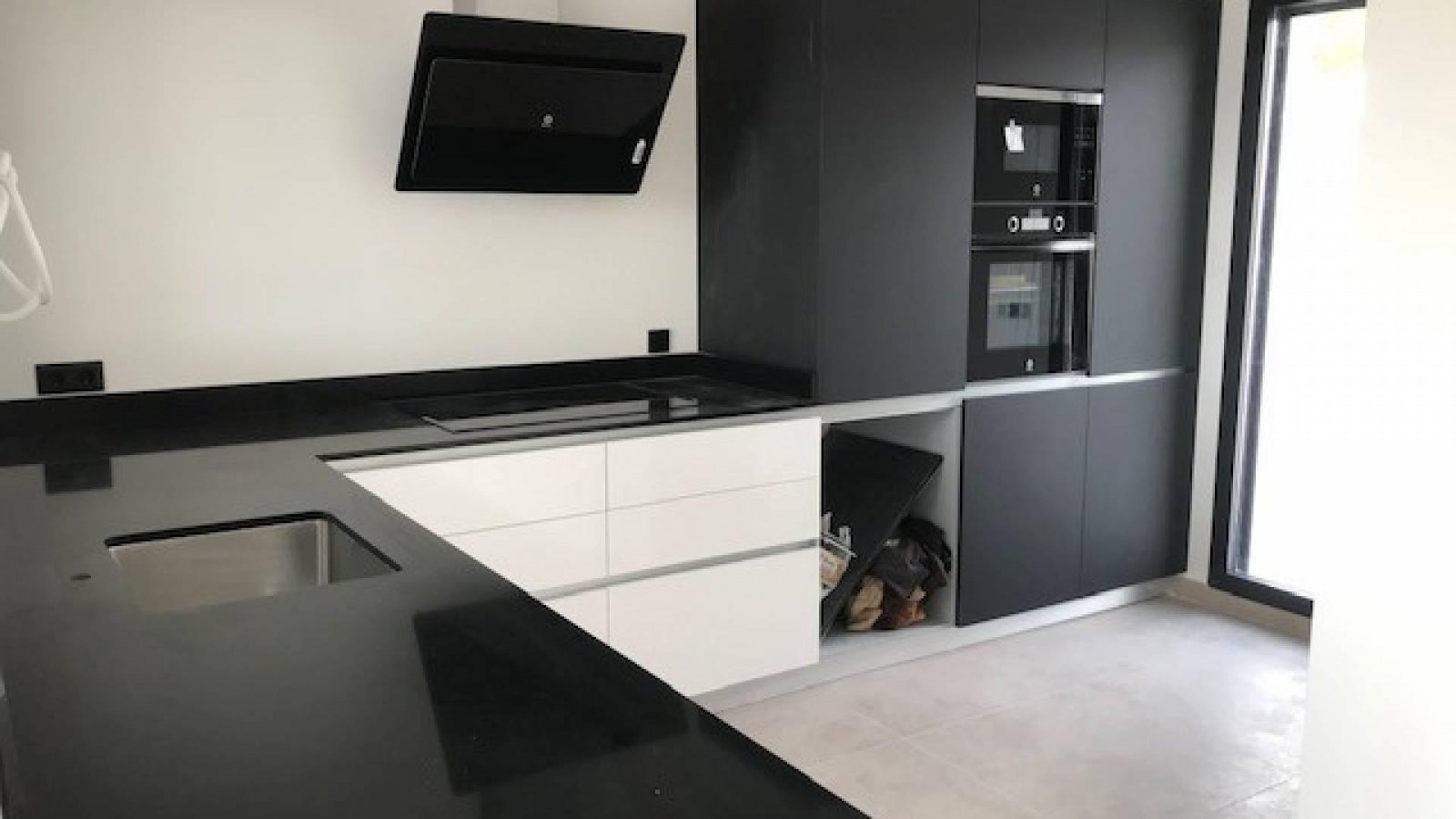 Design-Villa mit Privatpool und elegantem Wohnkonzept