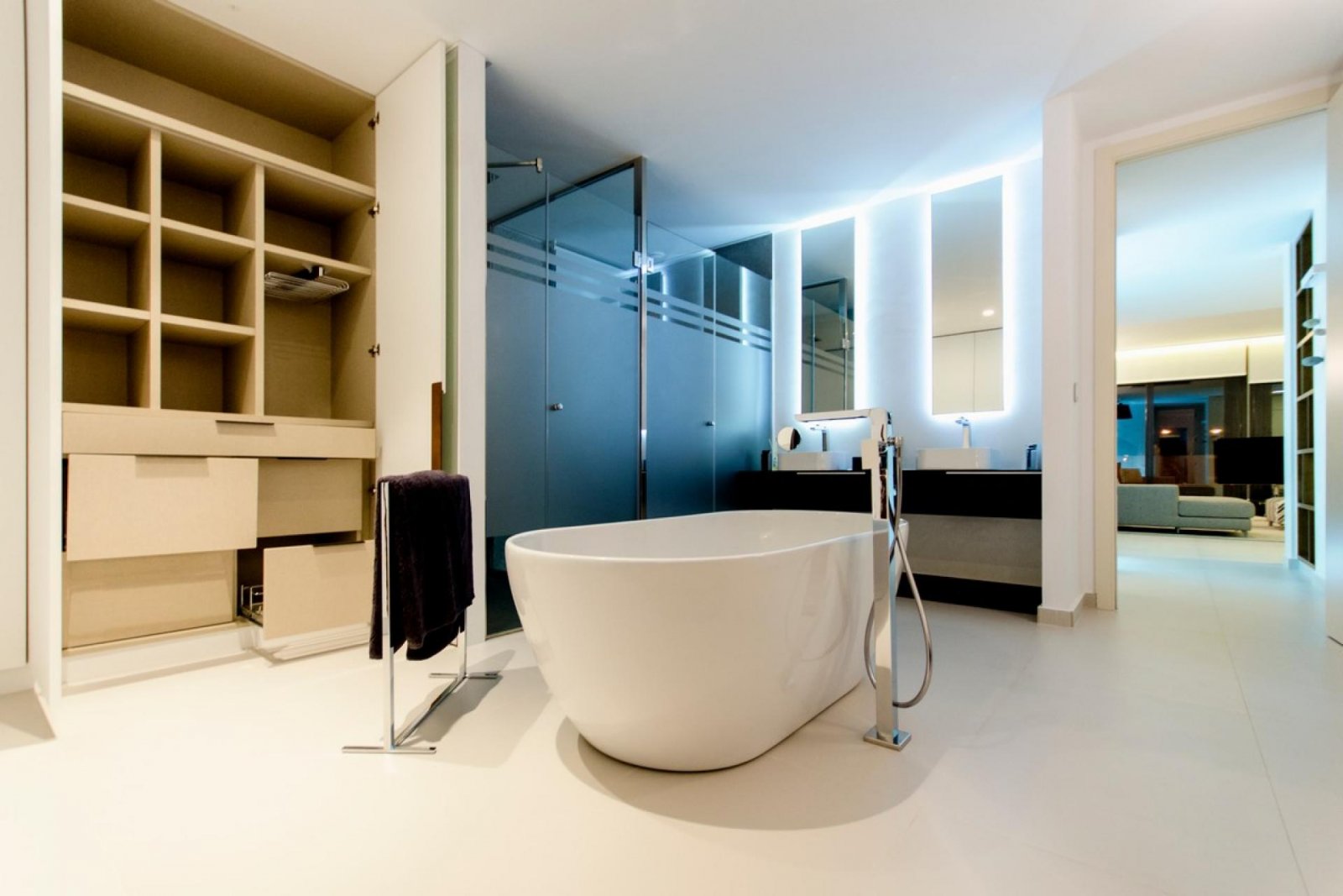 Hochwertige Villa mit Meerblick & Infinity-Pool