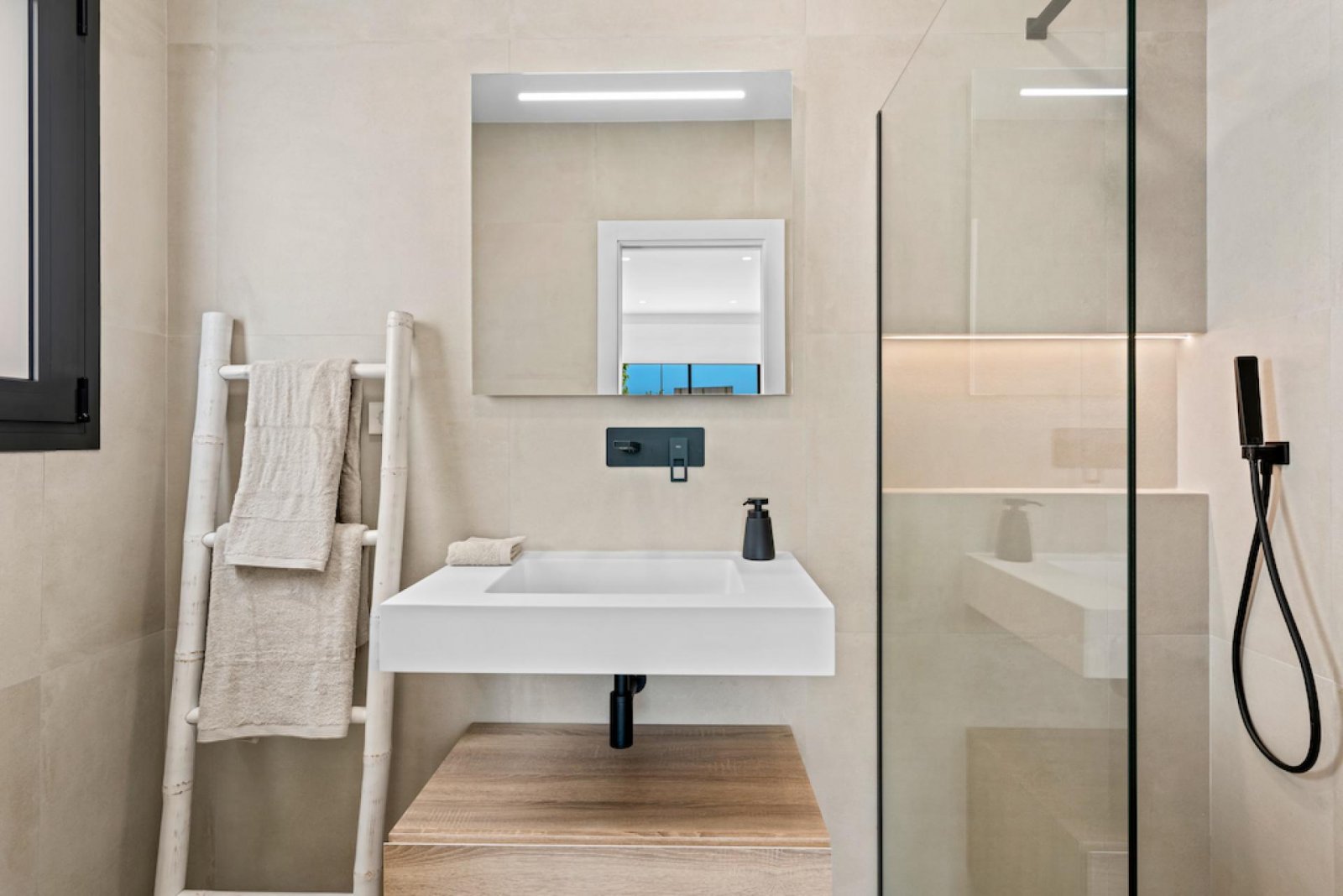 Moderne Villa mit Privatpool im exklusiven La Serena Golf Resort