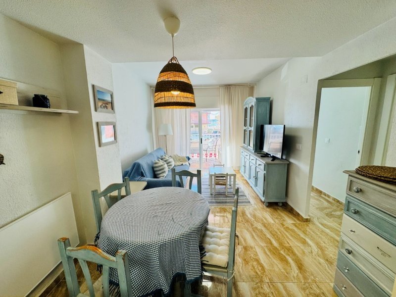 Strandnahe Wohnung mit Meerblick & Terrasse