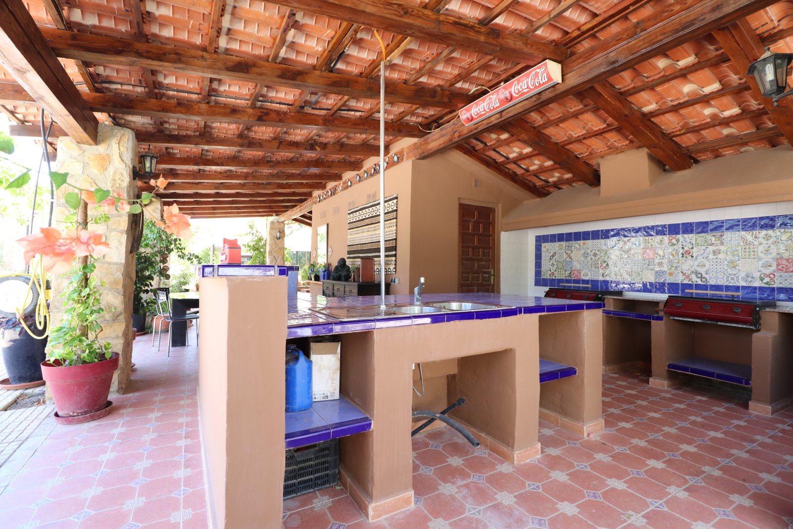 Exklusive Landresidenz mit Pool, BBQ-Bereich und herrlichen Ausblicken