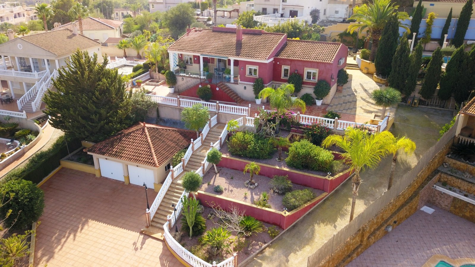Algorfa: Luxusvilla mit Pool & Traumblick 
