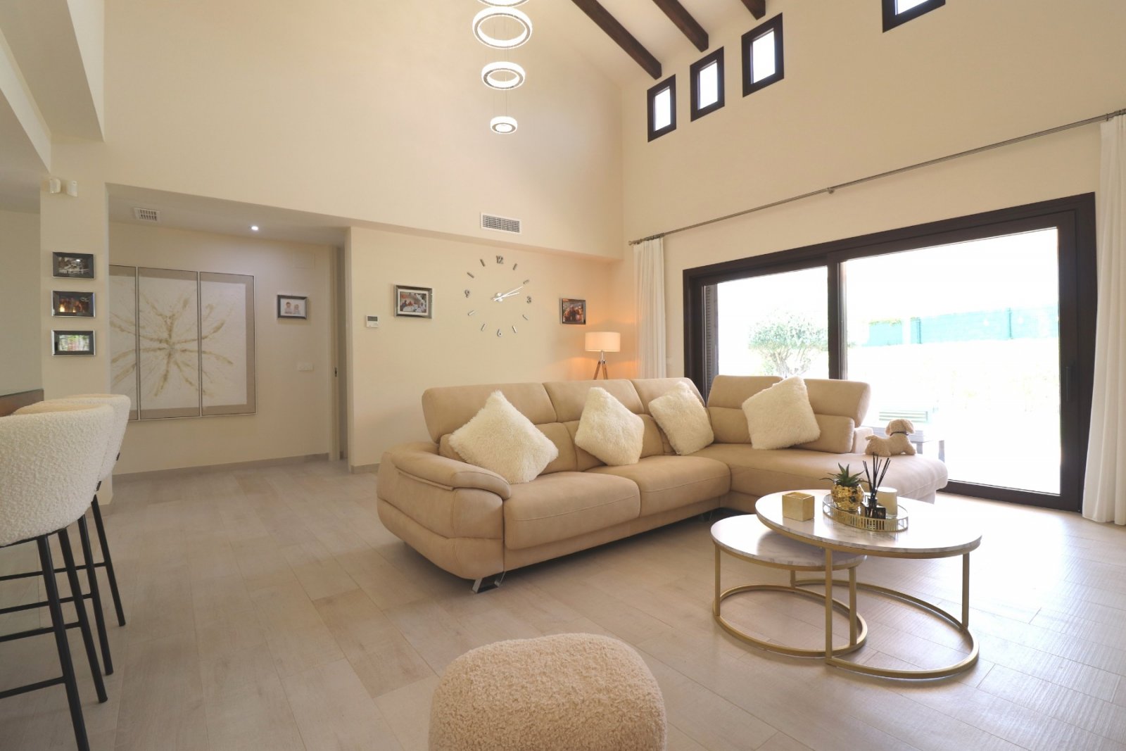Elegante Villa mit traumhaftem Sonnenblick