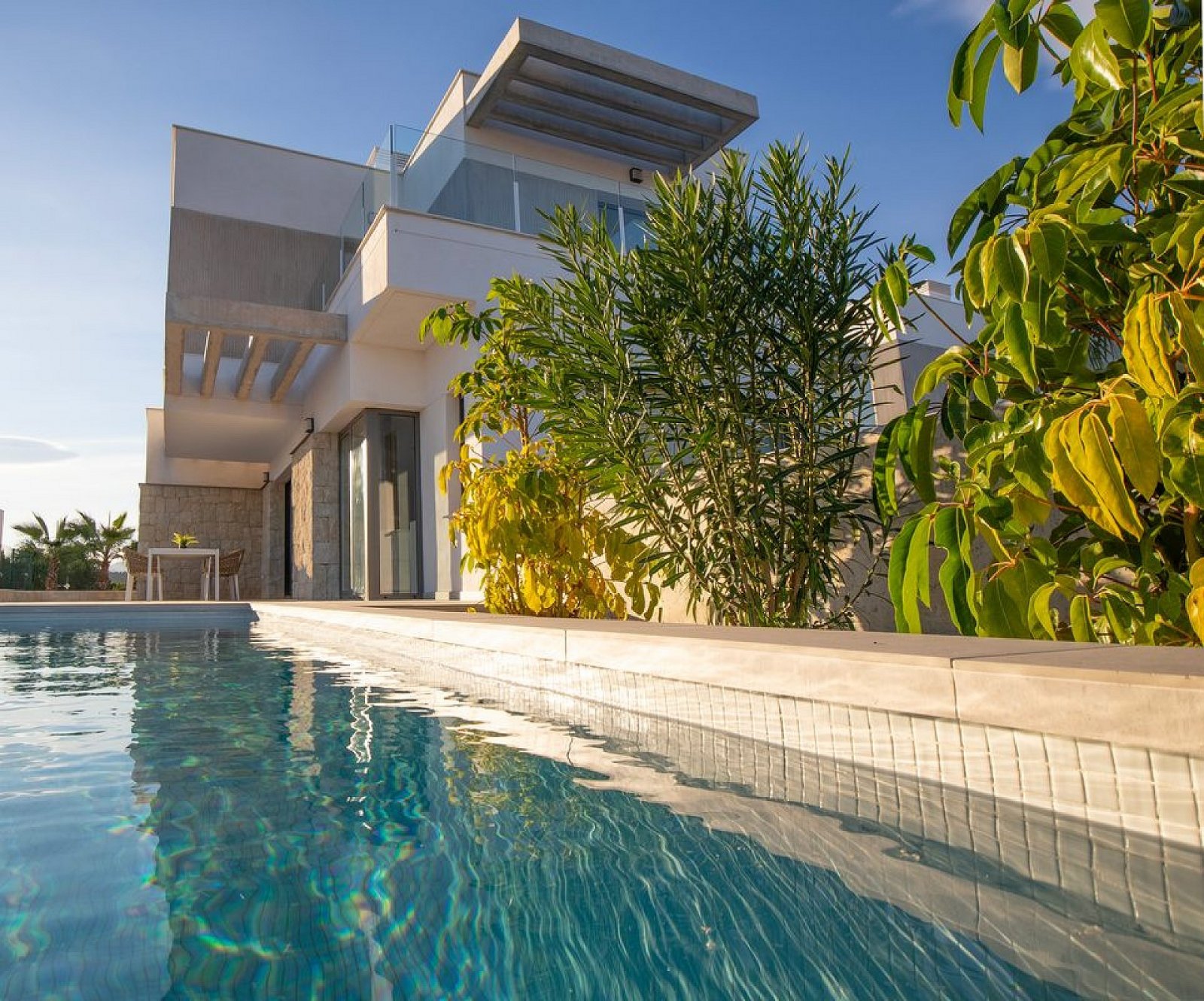 Finestrat: Luxusvilla mit 4 Schlafzimmern und 4 Bädern 