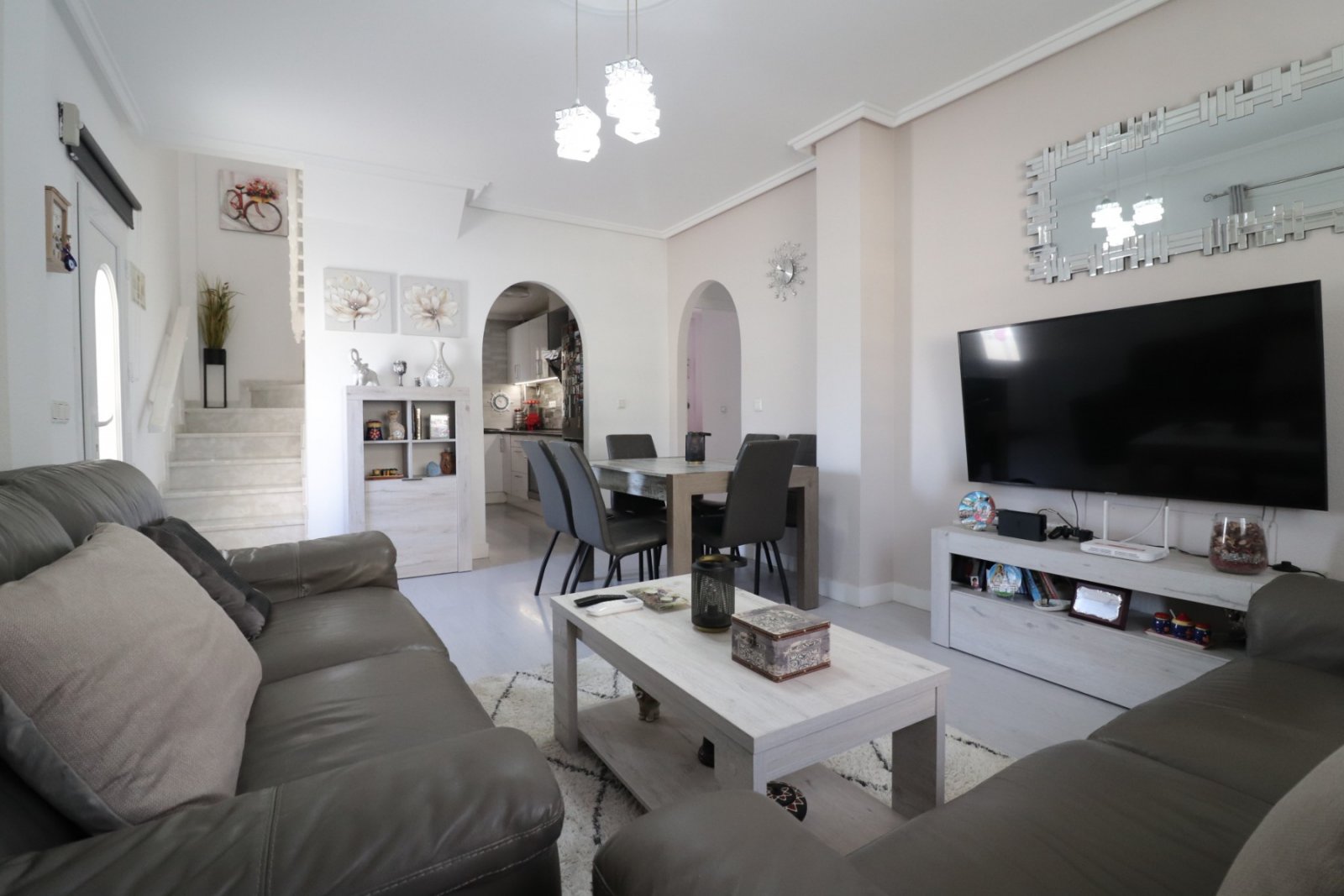 Charmante freistehende Villa mit 3 Schlafzimmern in bester Lage von Ciudad Quesada