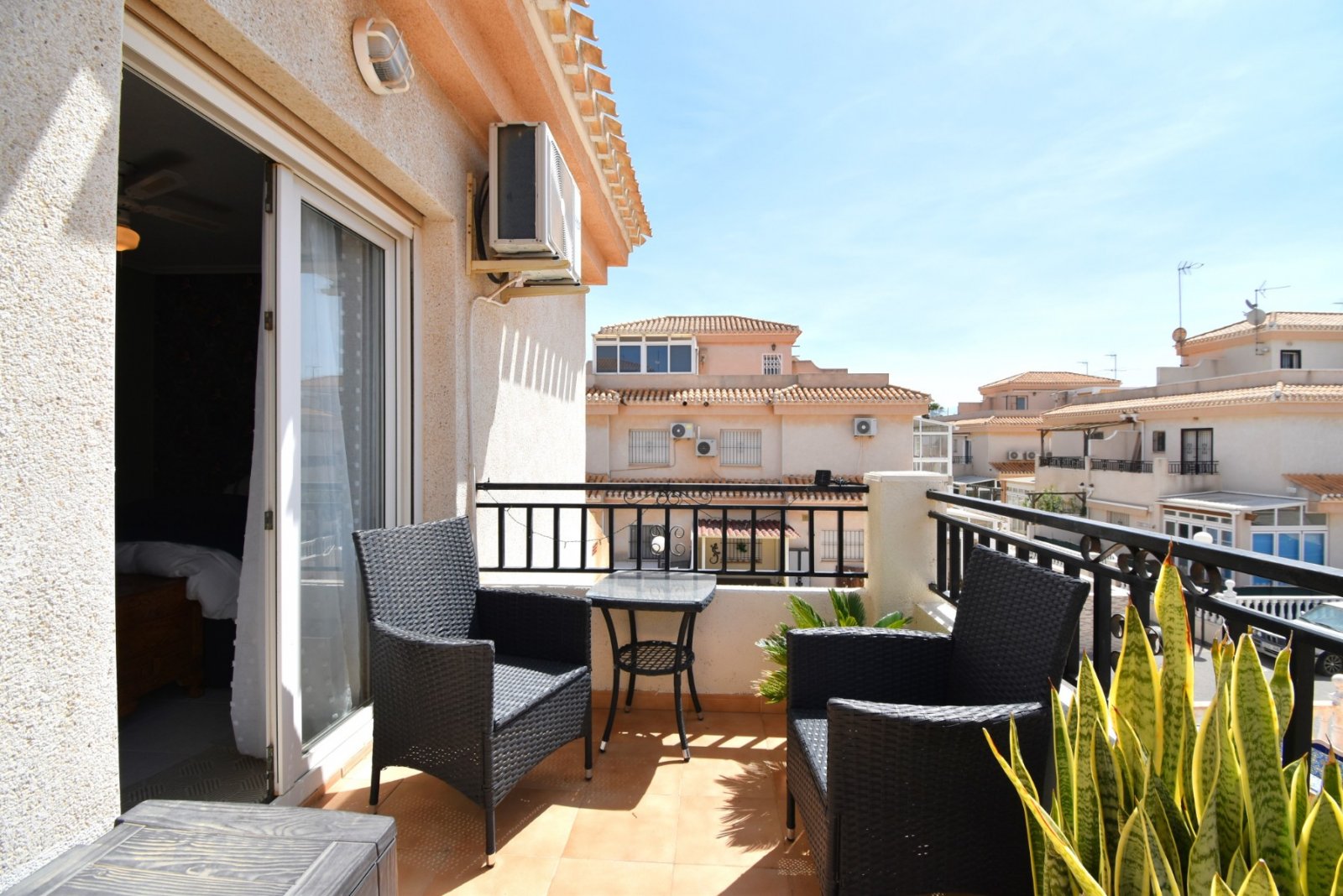 Charmante Villa mit Terrasse und Gemeinschaftspool