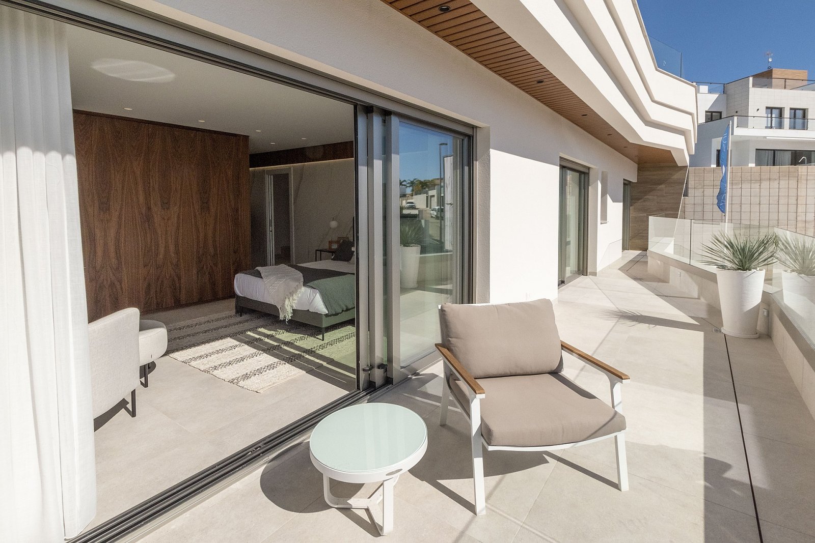 Villa mit Terrassen, Pool und spektakulärem Ausblick
