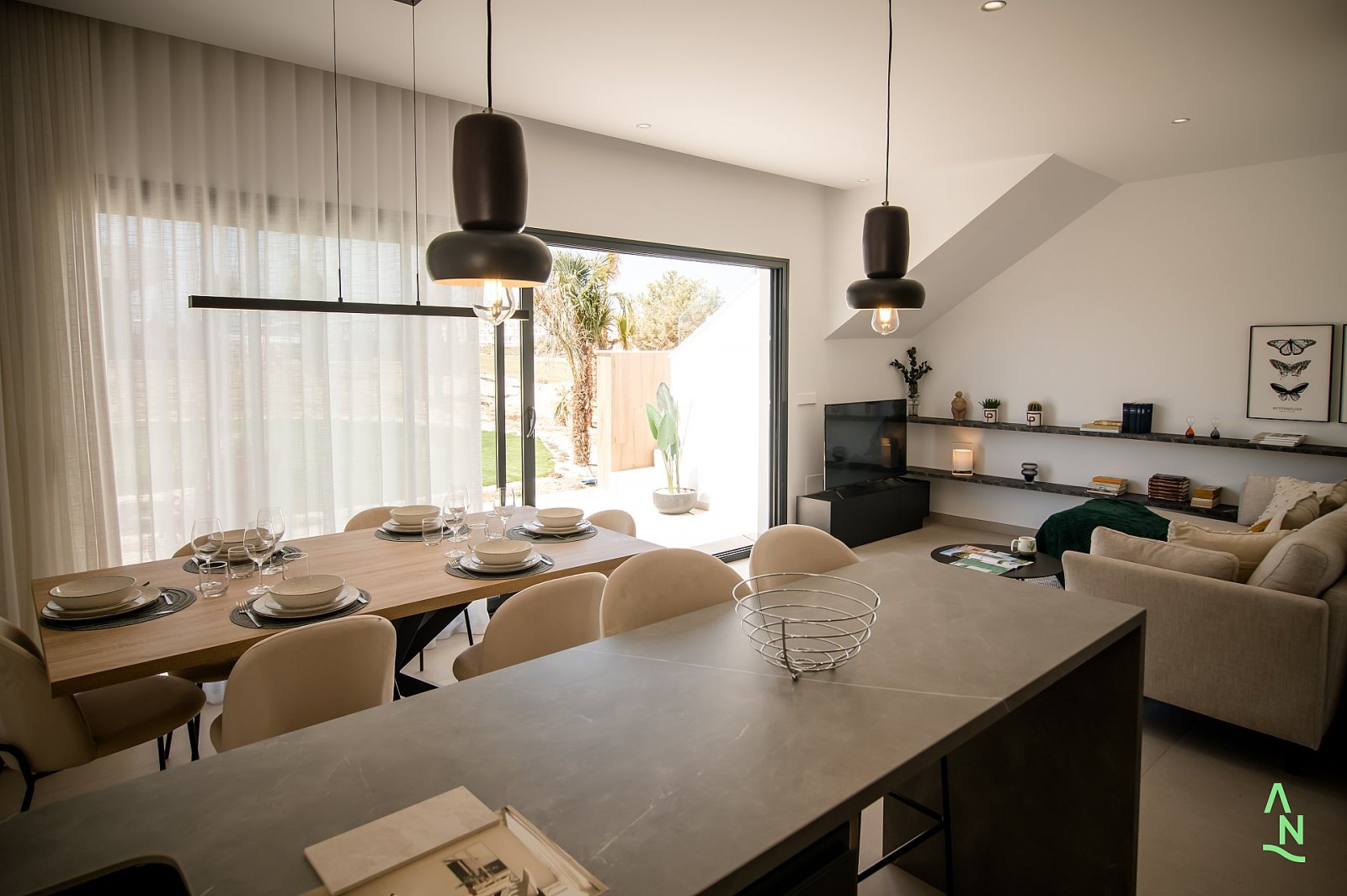 Bungalow-Apartment mit Garten & Pool am Golfplatz
