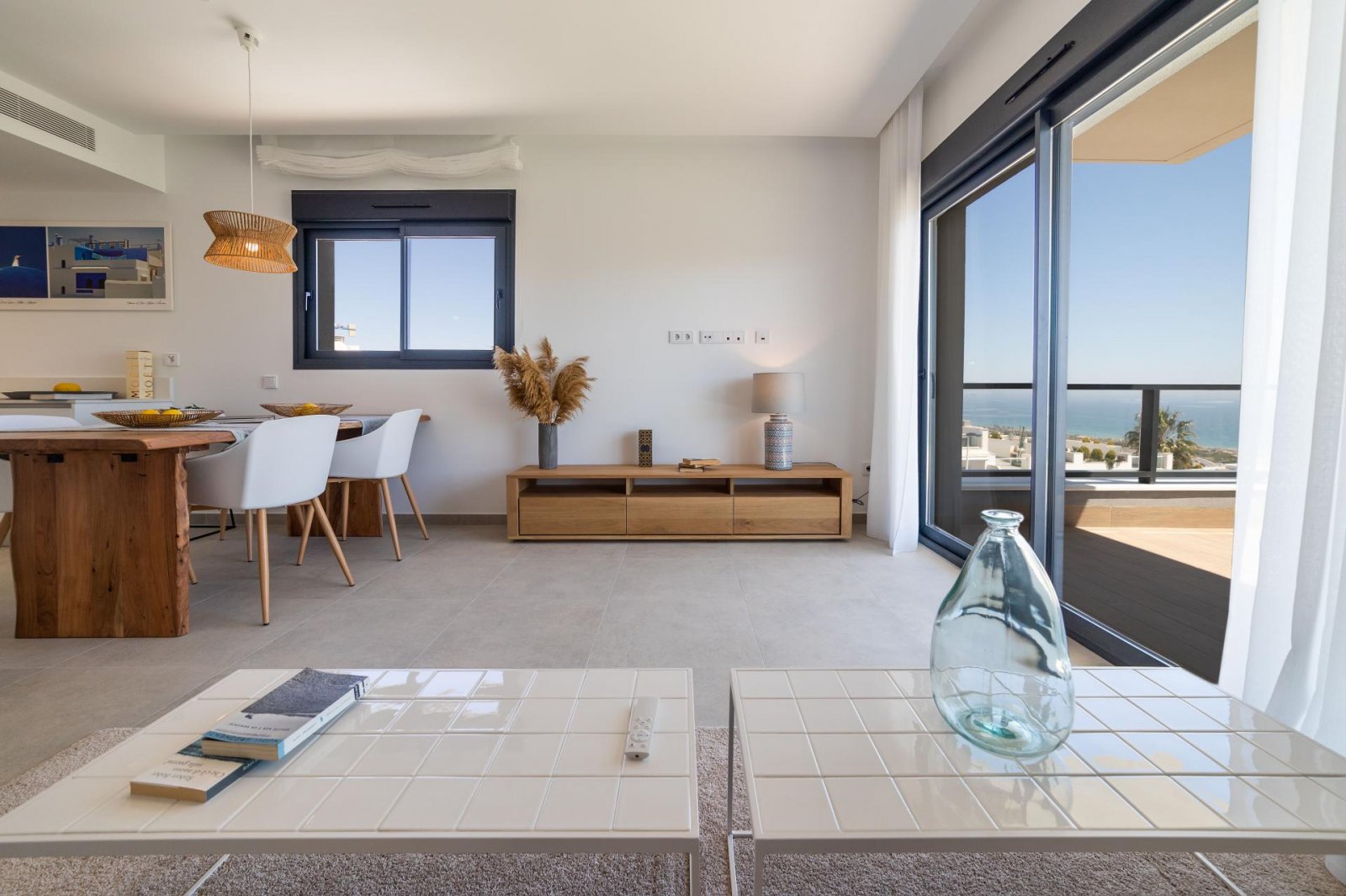 Traumwohnung mit Meerblick, Terrasse & Pool