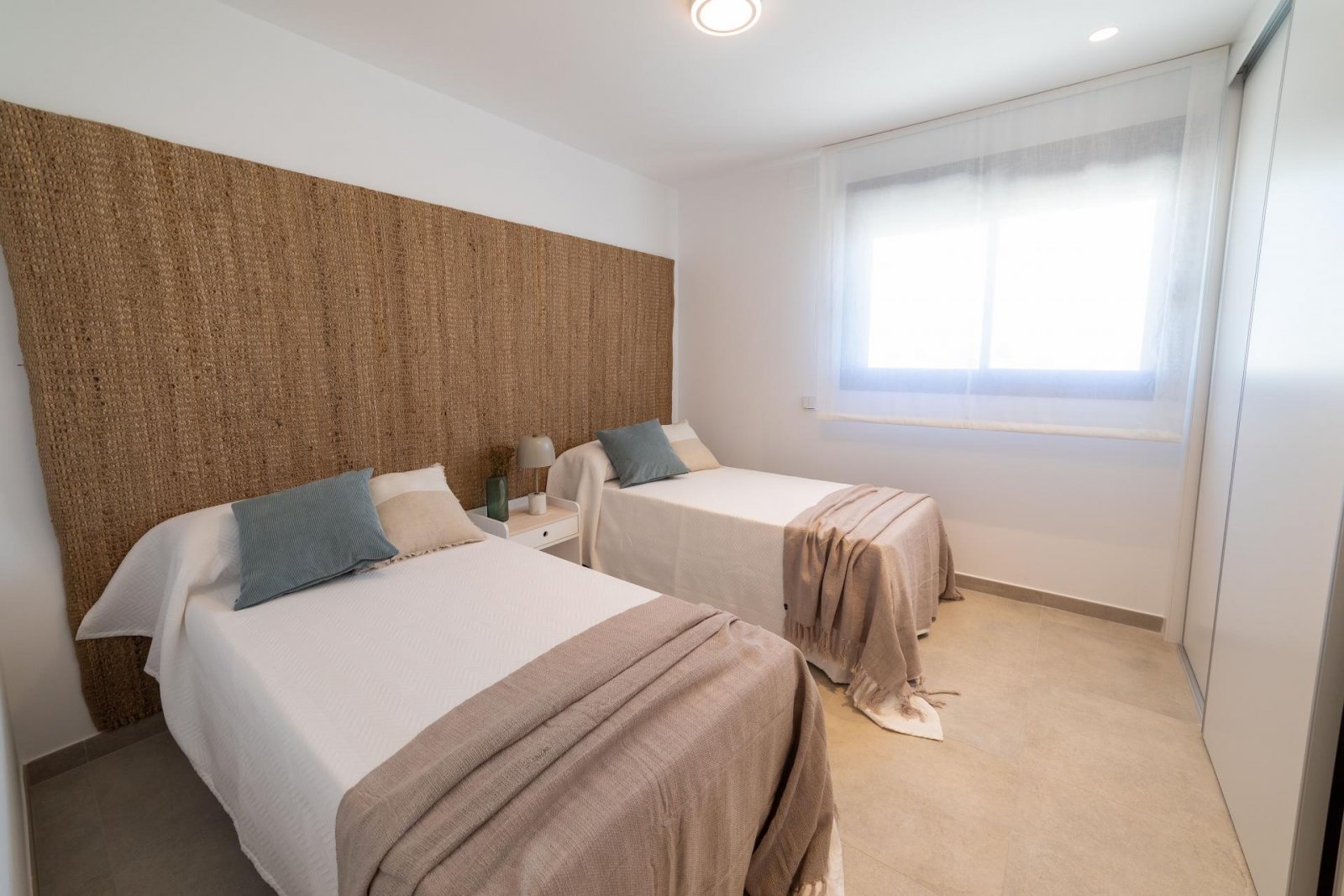 Traumwohnung mit Meerblick, Terrasse & Pool