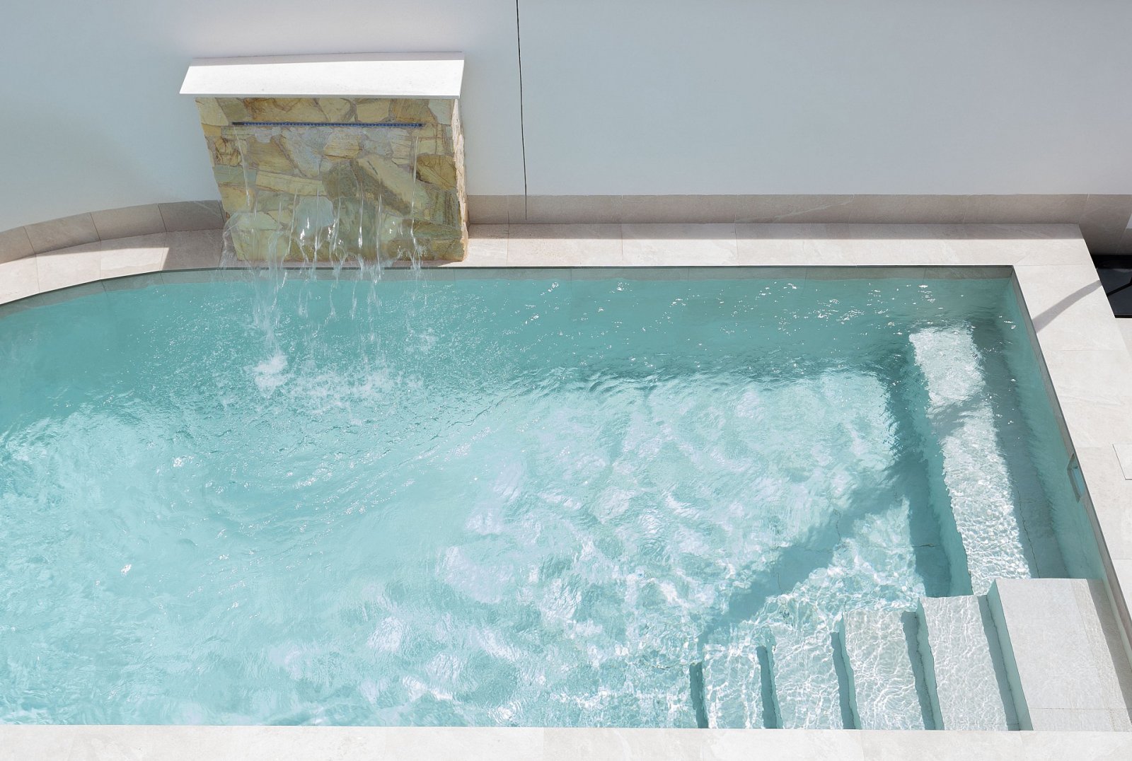 Exklusive Villa mit Pool und Strandnähe