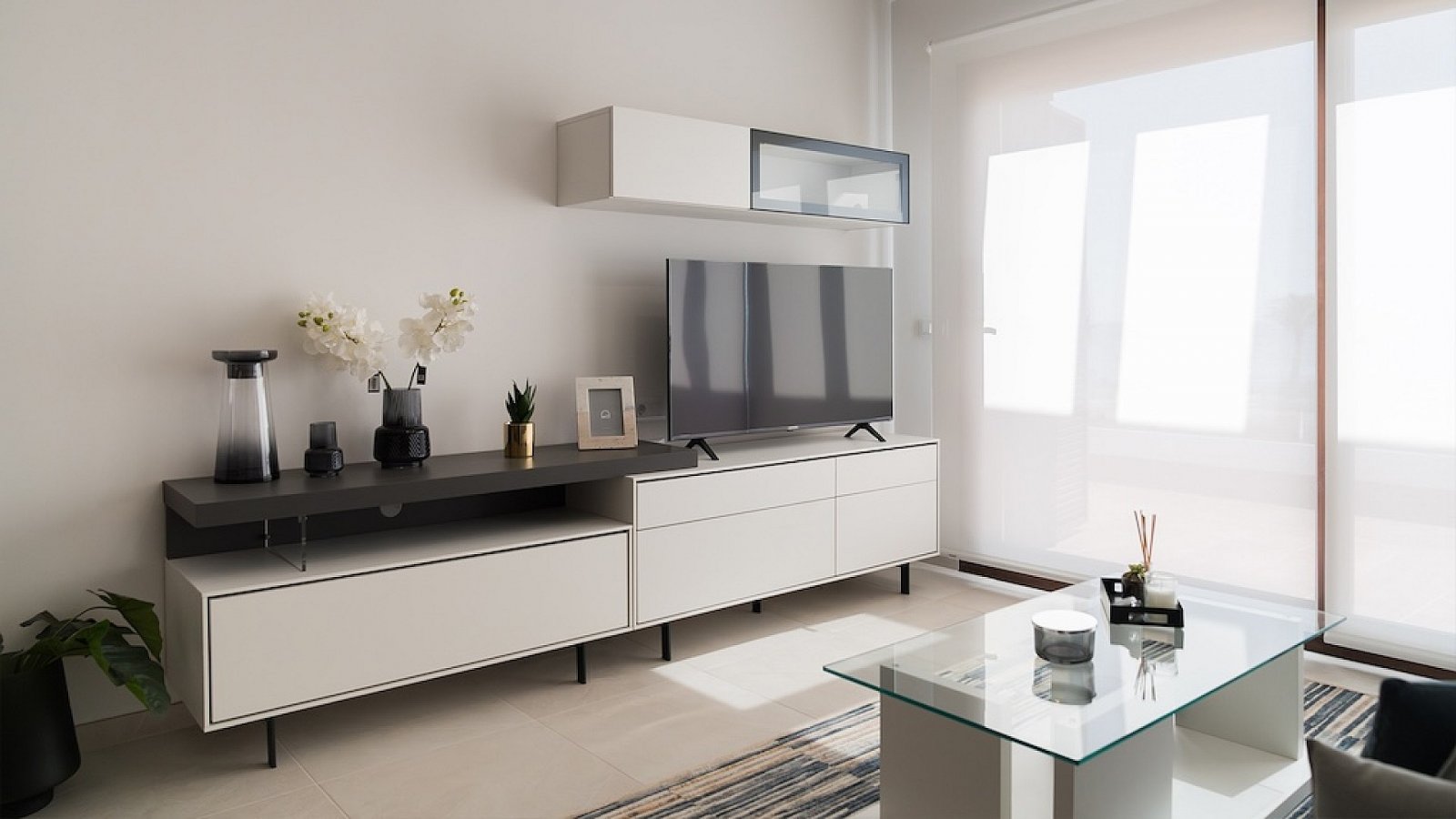 Luxus-Apartments im andalusischen Stil mit Meerblick