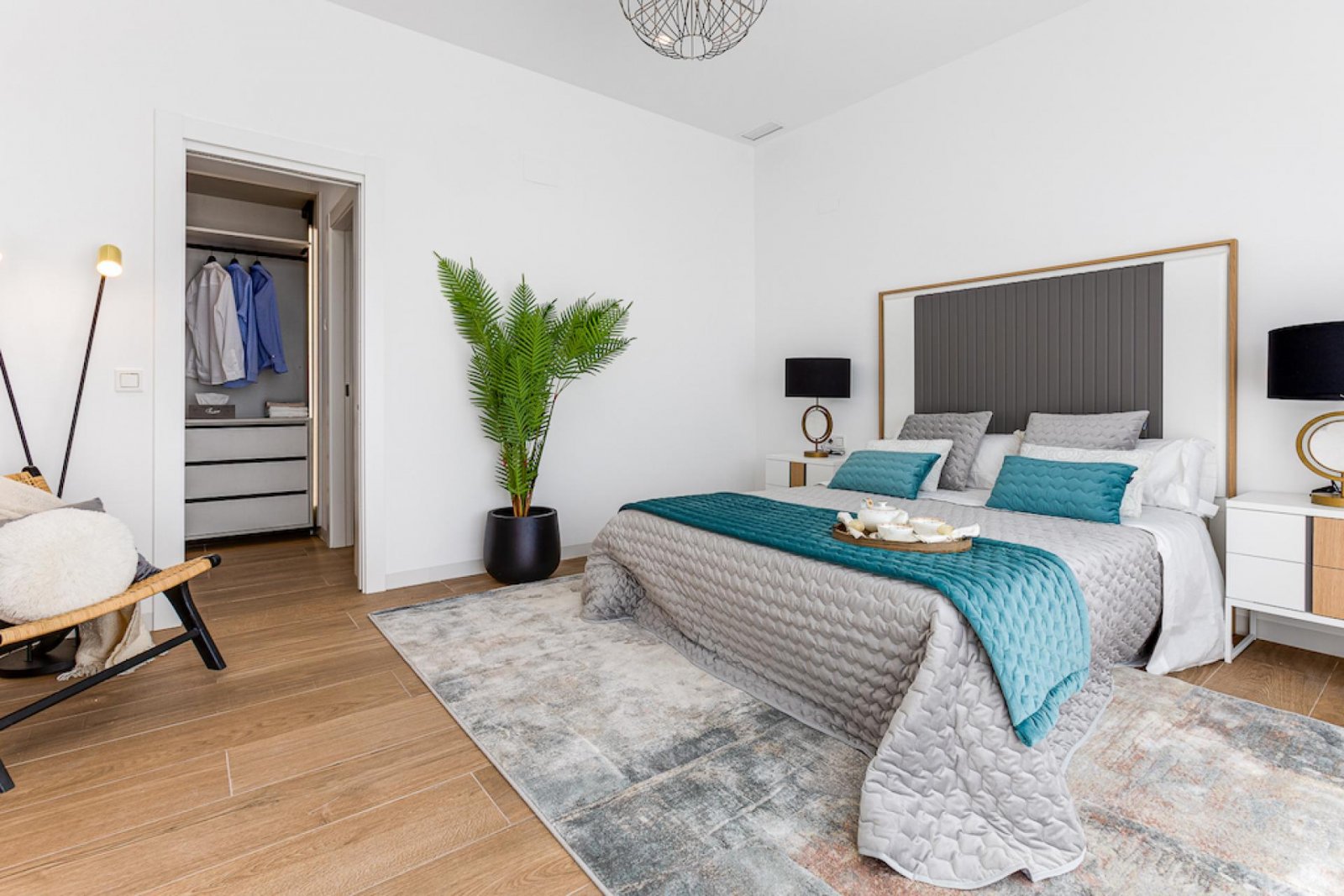 Moderne Villa mit 360° Panorama und Meerblick