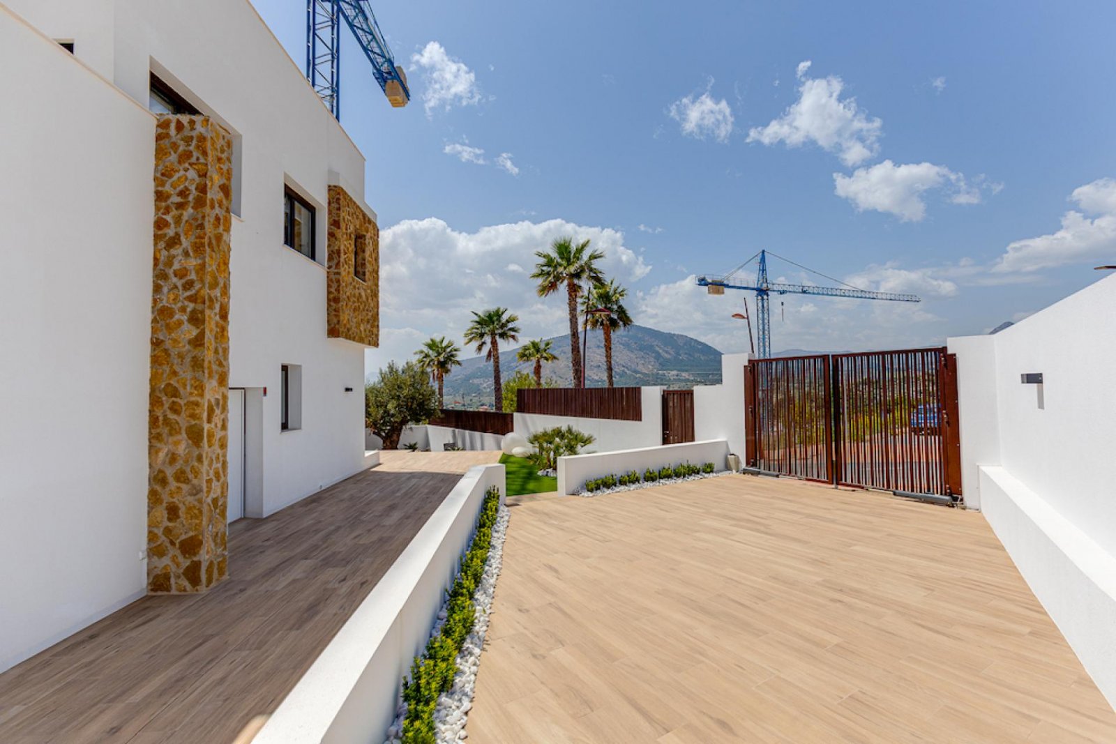 Moderne Villa mit 360° Panorama und Meerblick