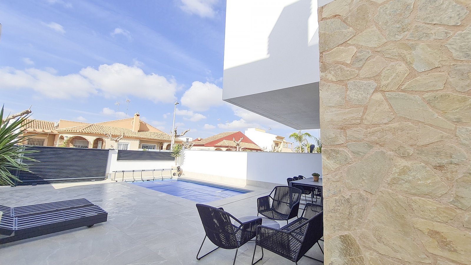 Moderne Villa mit Privatpool