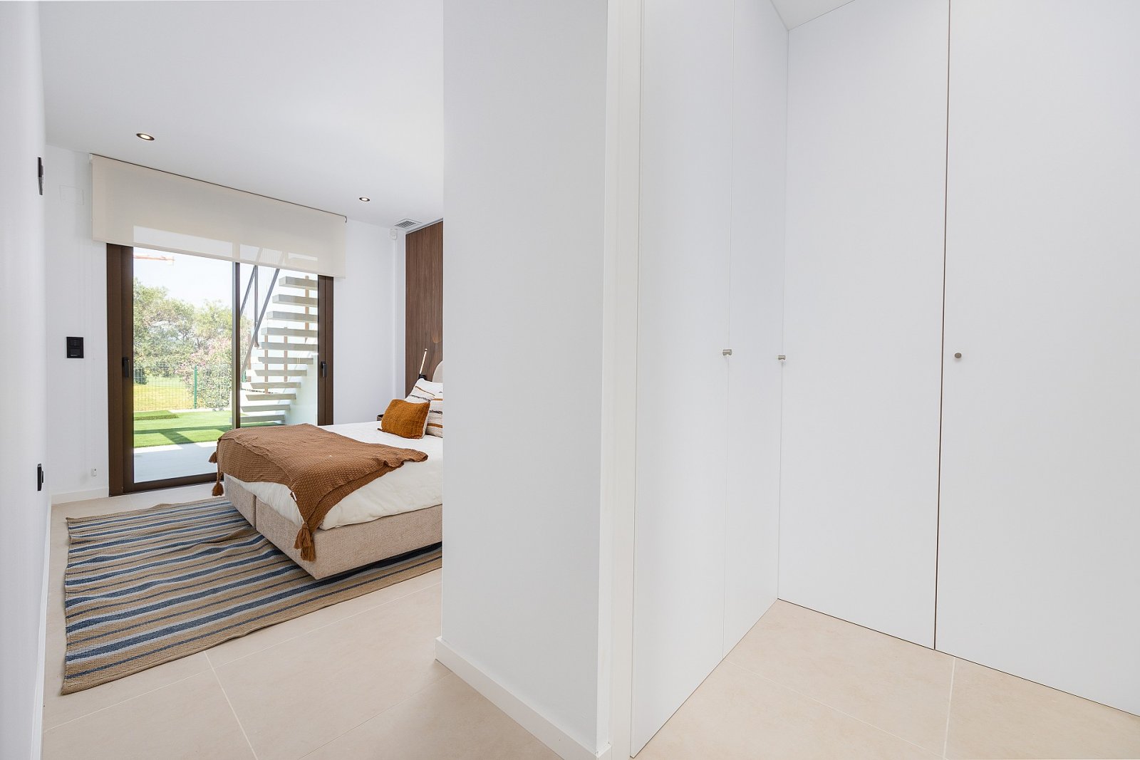 Hochwertige Villa mit Privatpool, Garage und 4 Schlafzimmern