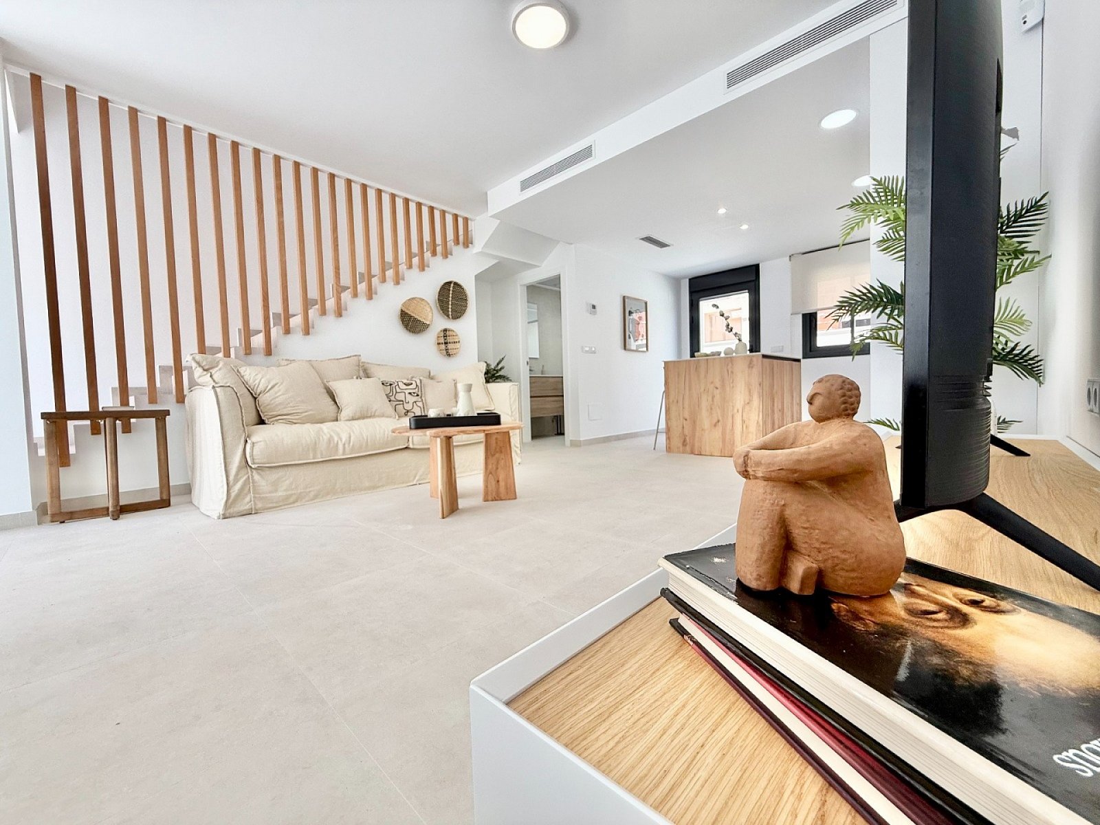 Attraktive Reihenvilla mit Pool und Parkplatz auf eigenem Grundstück