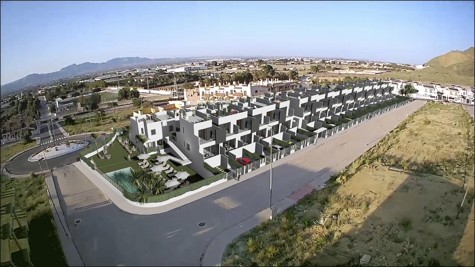 Attraktive Reihenvilla mit Pool und Parkplatz auf eigenem Grundstück