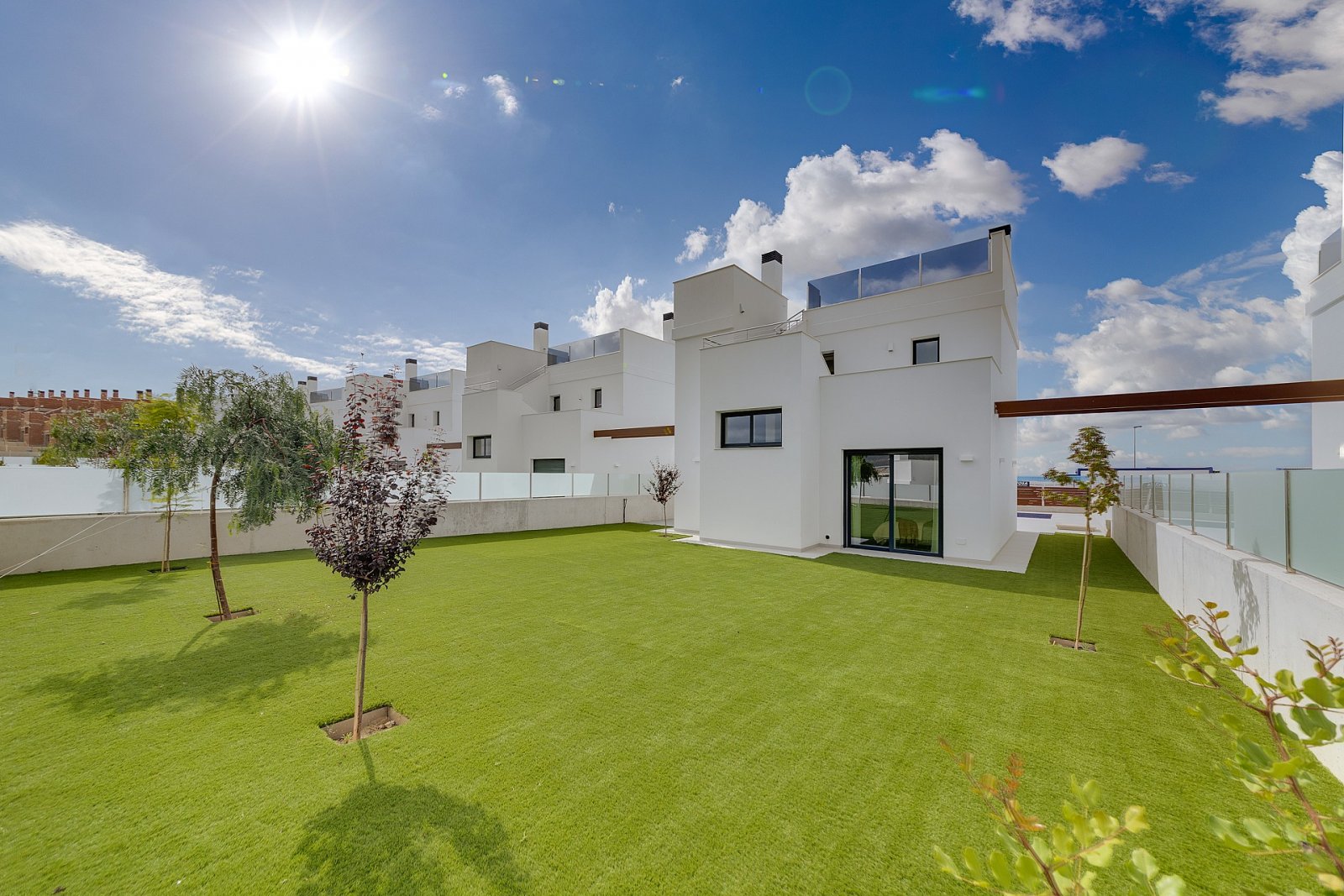 Modernes Zuhause mit Panorama & Pool