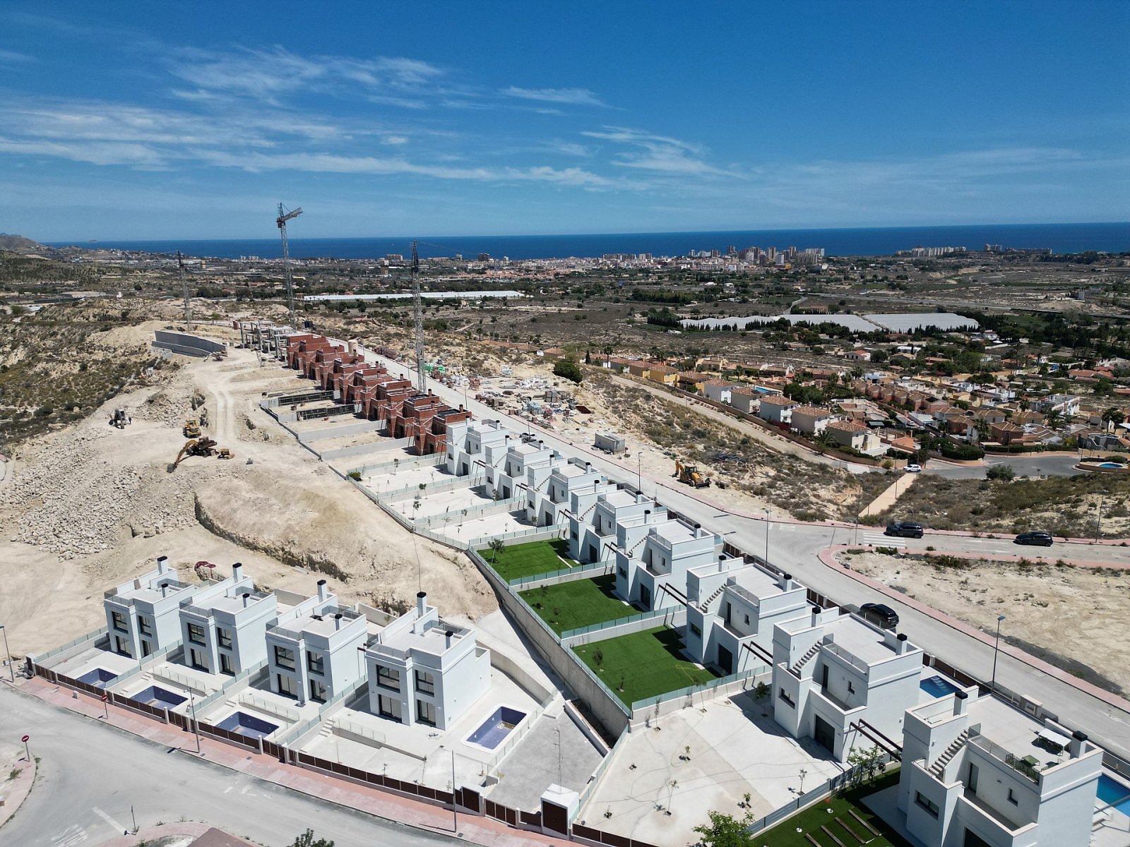 Modernes Zuhause mit Panorama & Pool