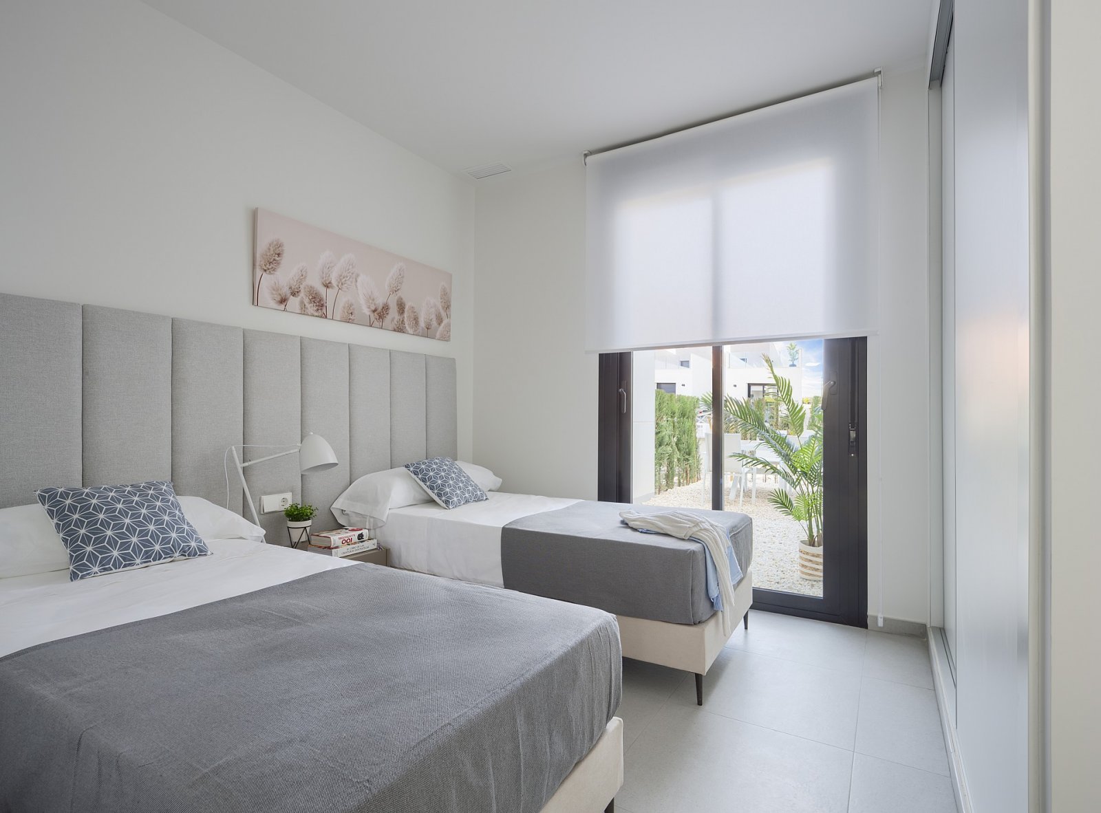 Elegante Villa mit 2 Schlafzimmern und Gemeinschaftspool