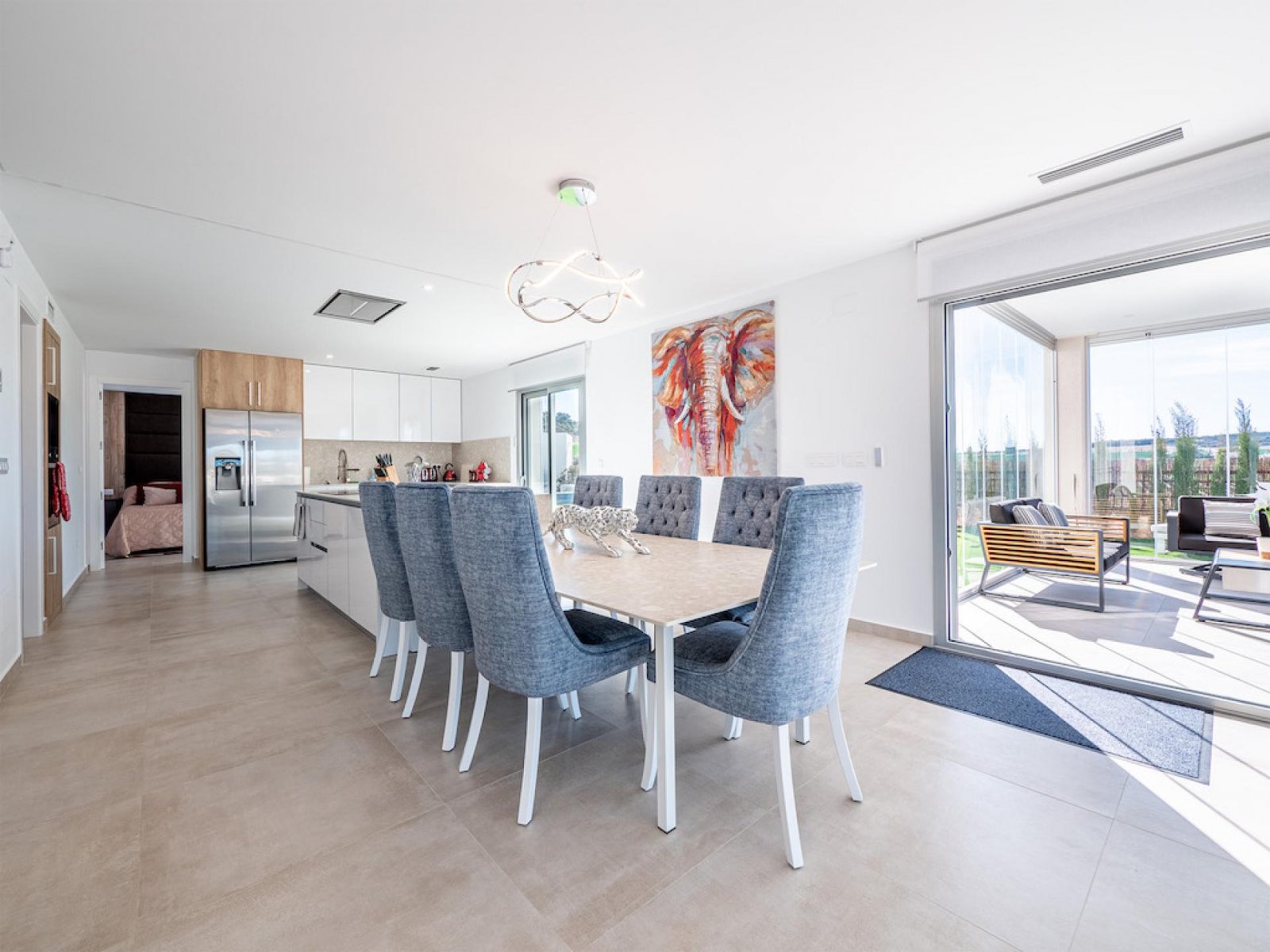 Luxusvilla mit Pool und Golfblick