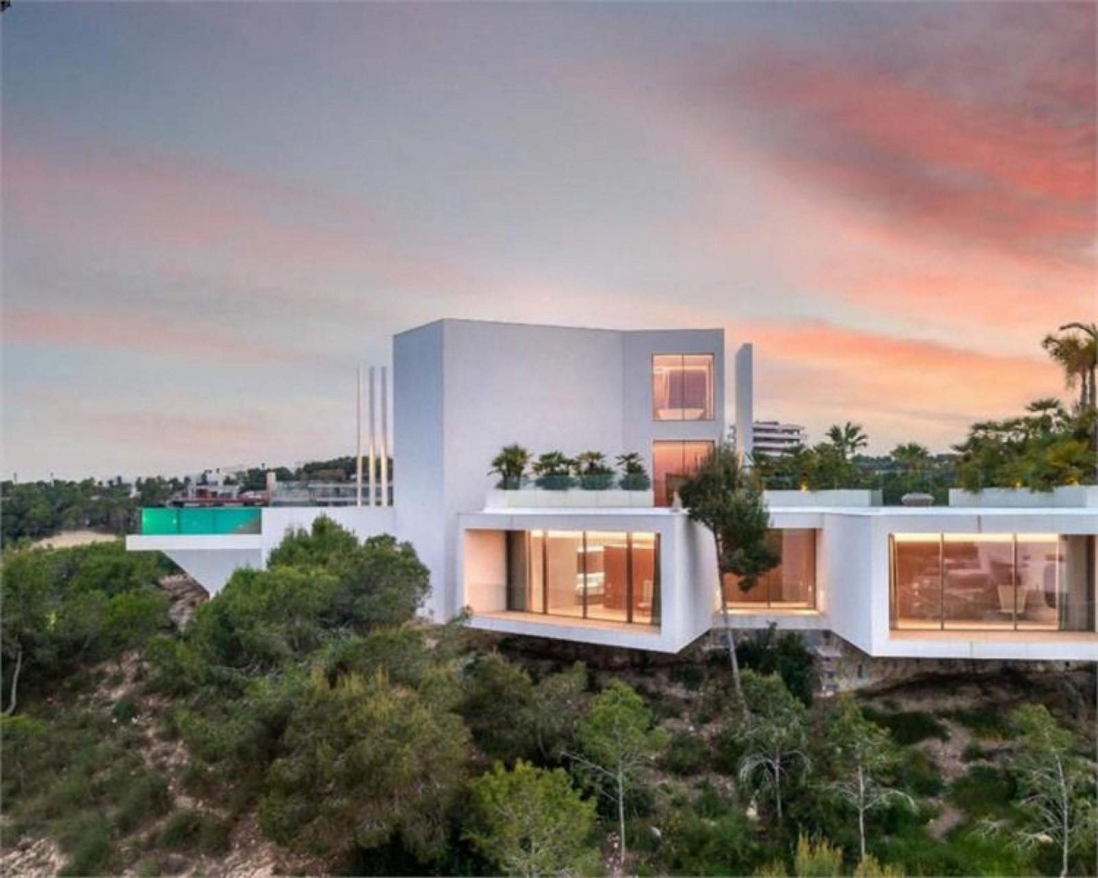 Elegante Villa mit 3 Schlafzimmern und Pool