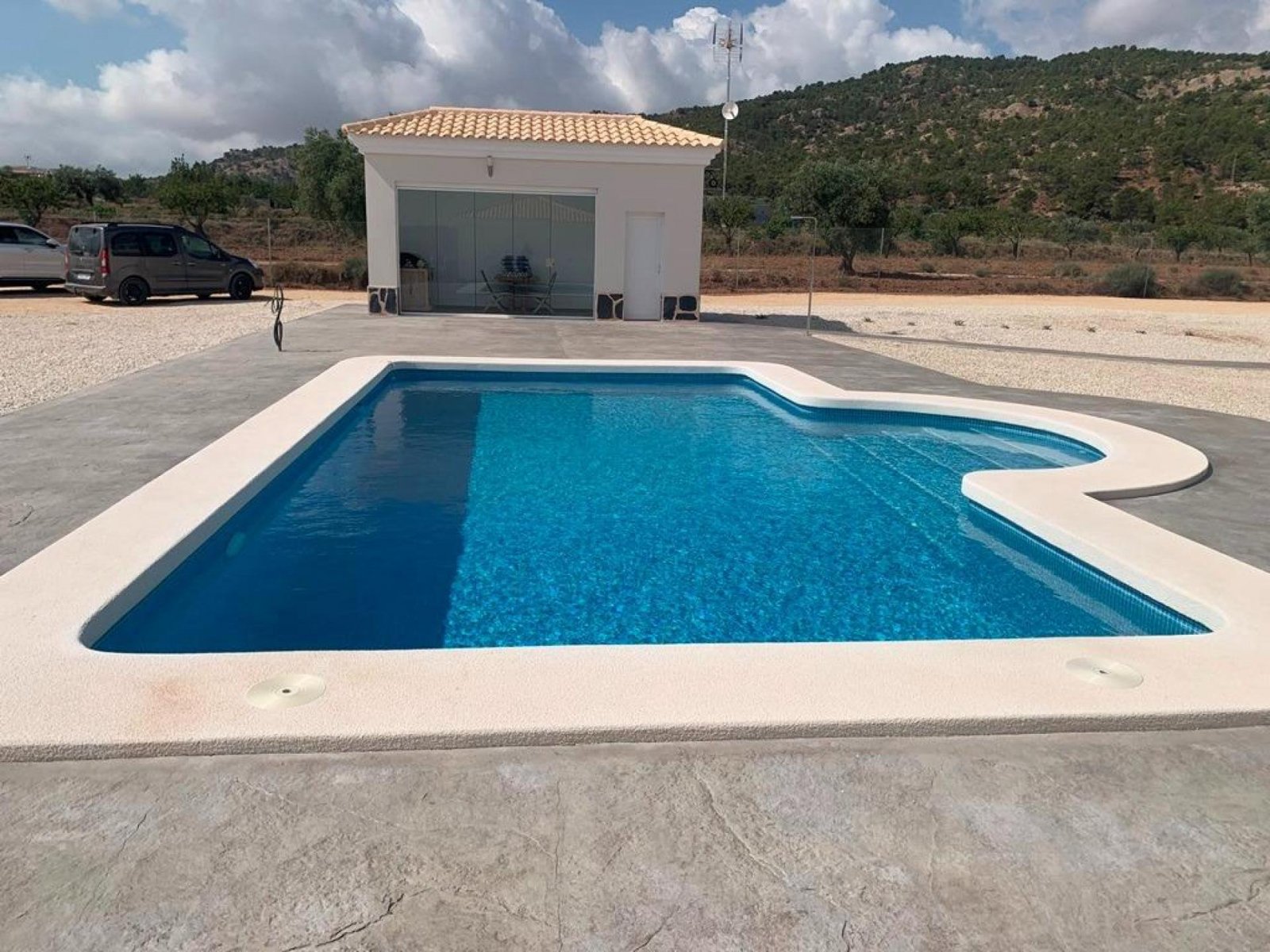 Ihre Traumvilla nach Maß mit Pool in Pinoso