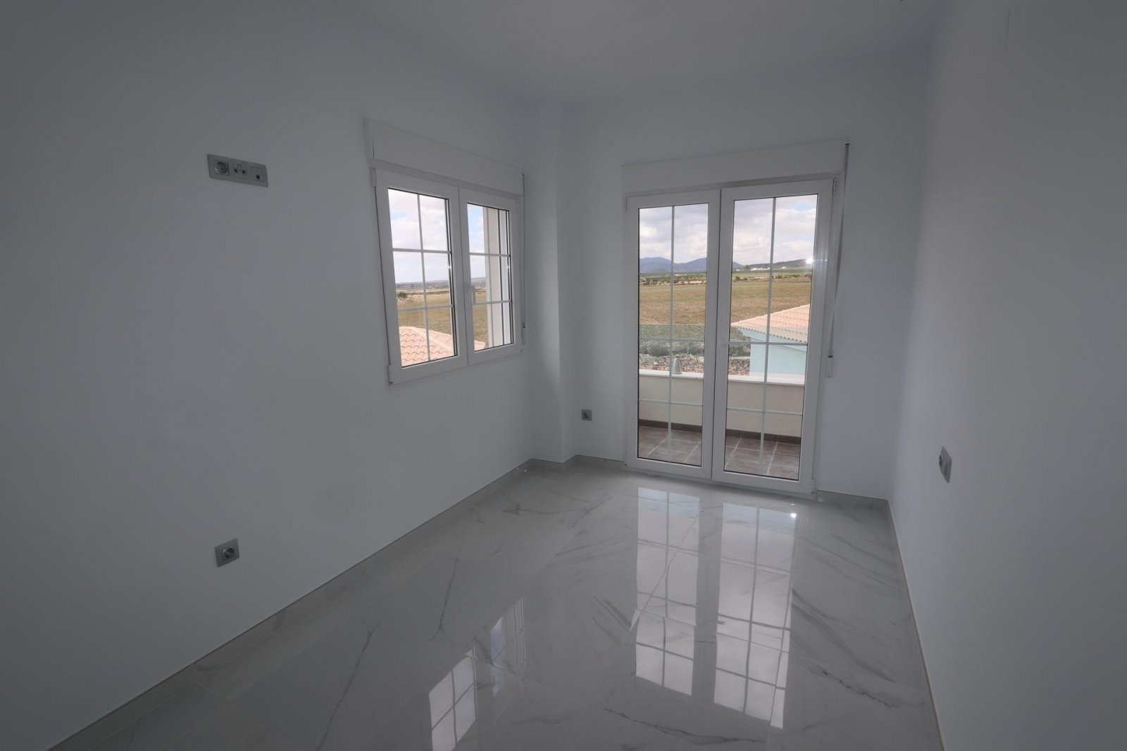 Ihre Traumvilla nach Maß mit Pool in Pinoso