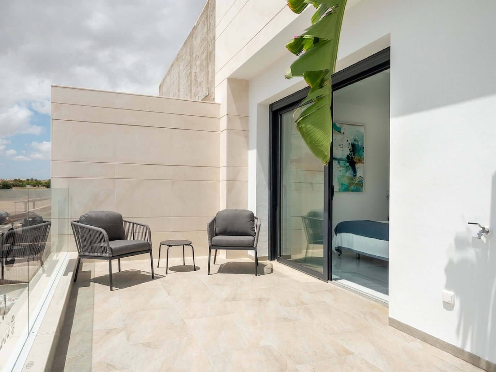 Mediterrane Villen mit privatem Pool in Strandnähe