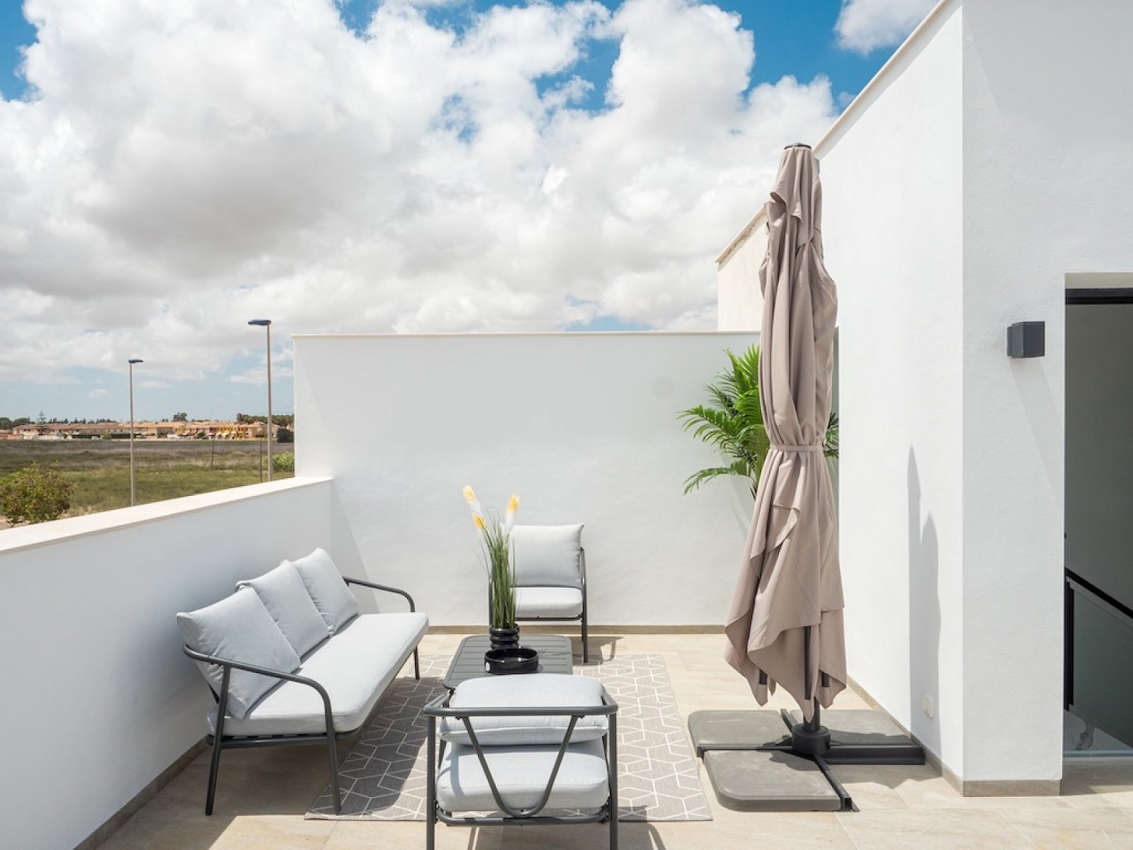 Mediterrane Villen mit privatem Pool in Strandnähe
