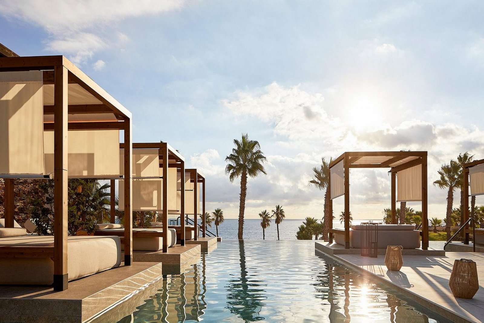 Mojácar: Modernes Wohnen mit Garten, Pool und Resort-Charakter 