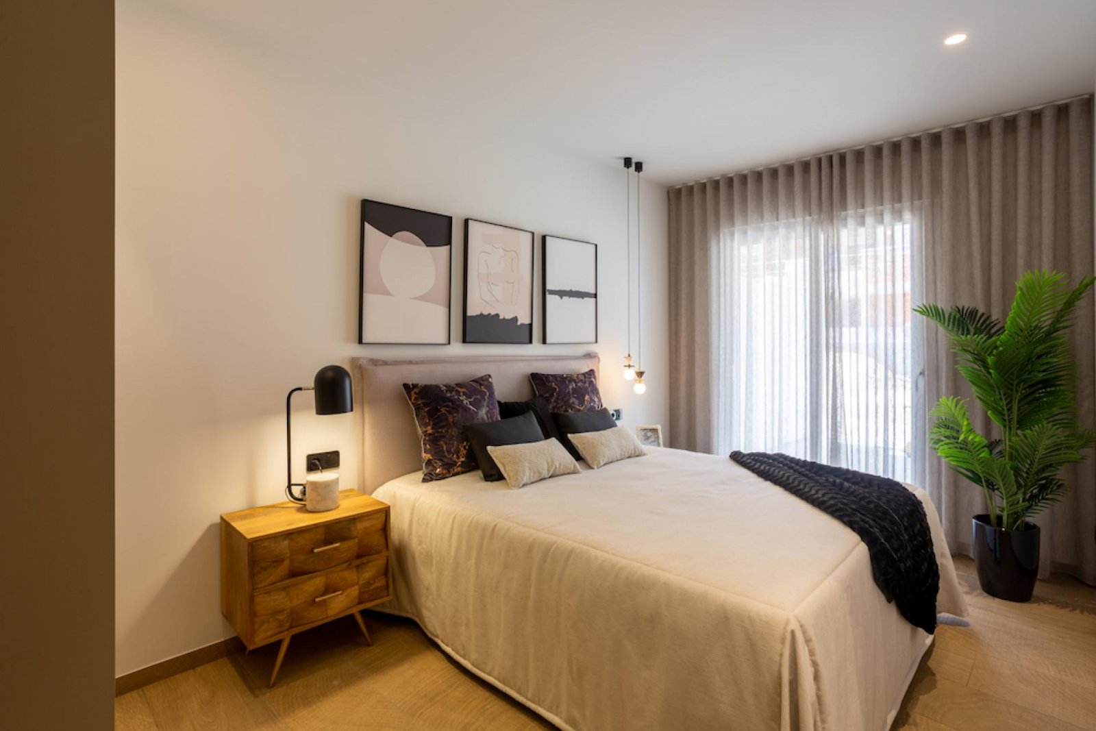 Elegantes Apartment mit Garten, 3 Schlafzimmern und privatem Komfort
