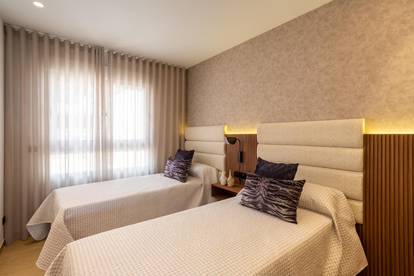 Luxuriöses Apartment mit Solarium, 3 Schlafzimmern und Gemeinschaftspool