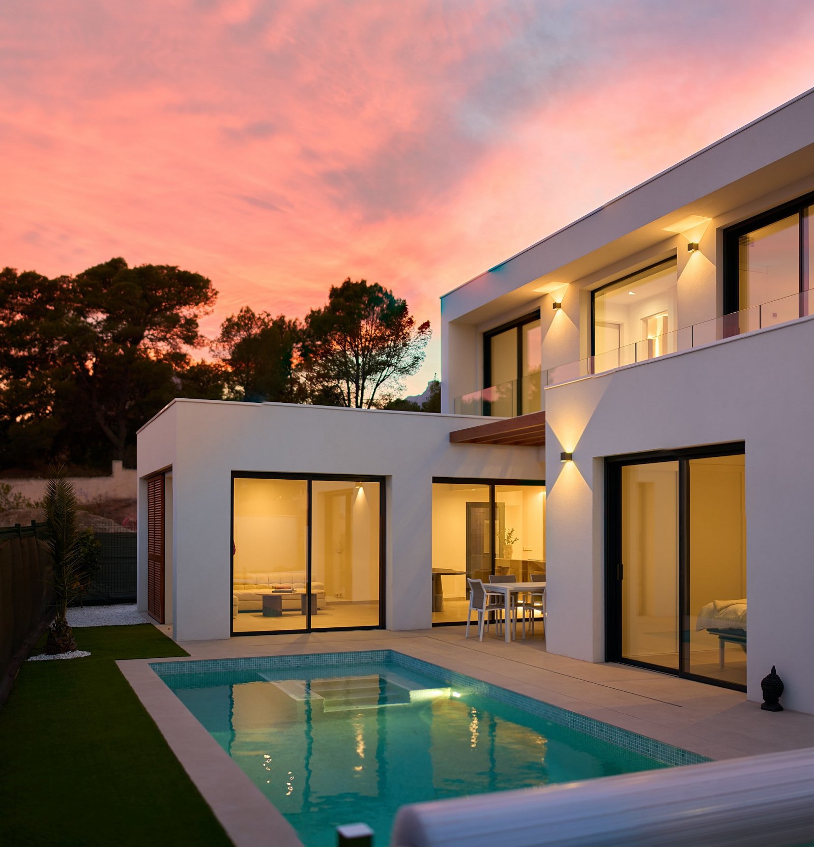 Alicante: Traumhafte 3-Zimmer-Villa mit Swimmingpool 