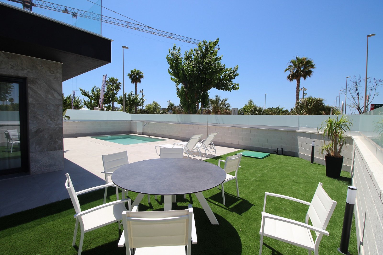 Exklusive Villa mit Pool & Tiefgarage