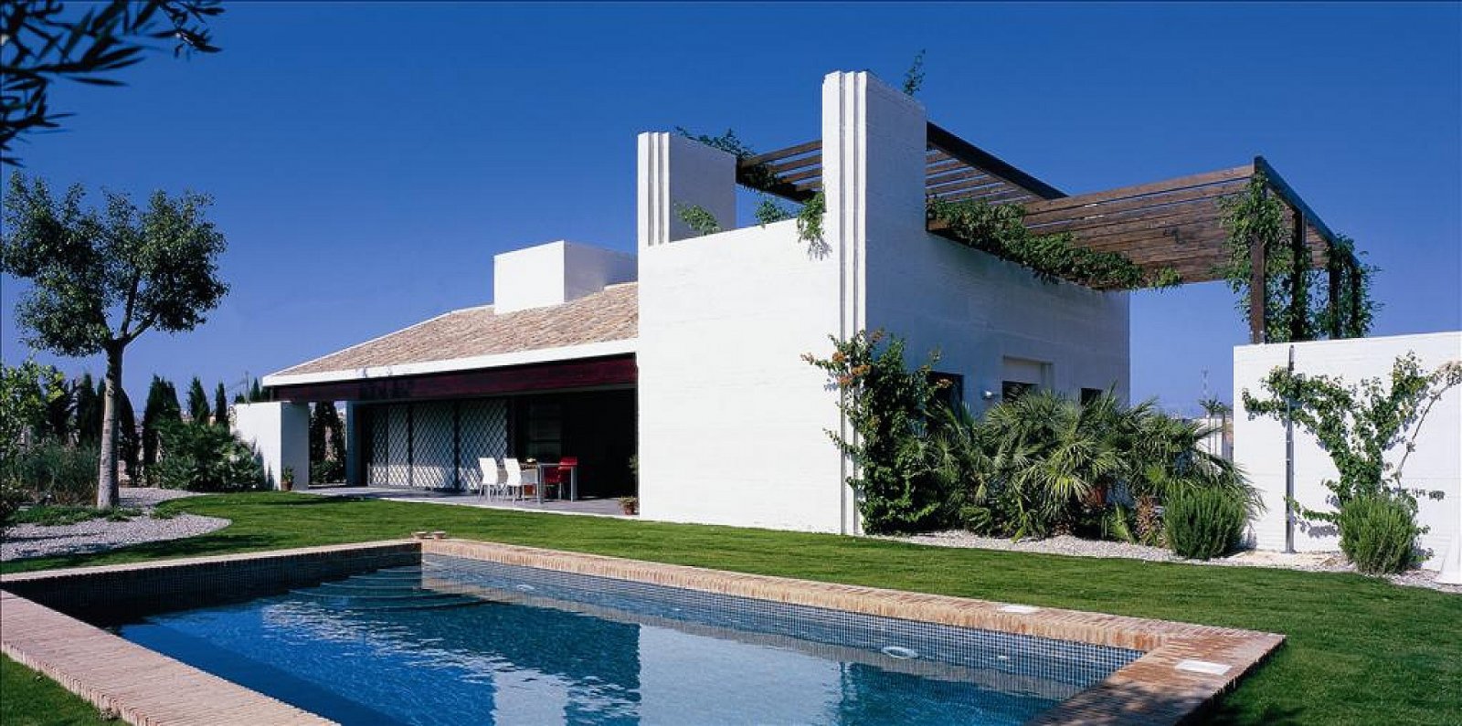Sucina: Exklusive Pool-Villa im mediterranen Stil 