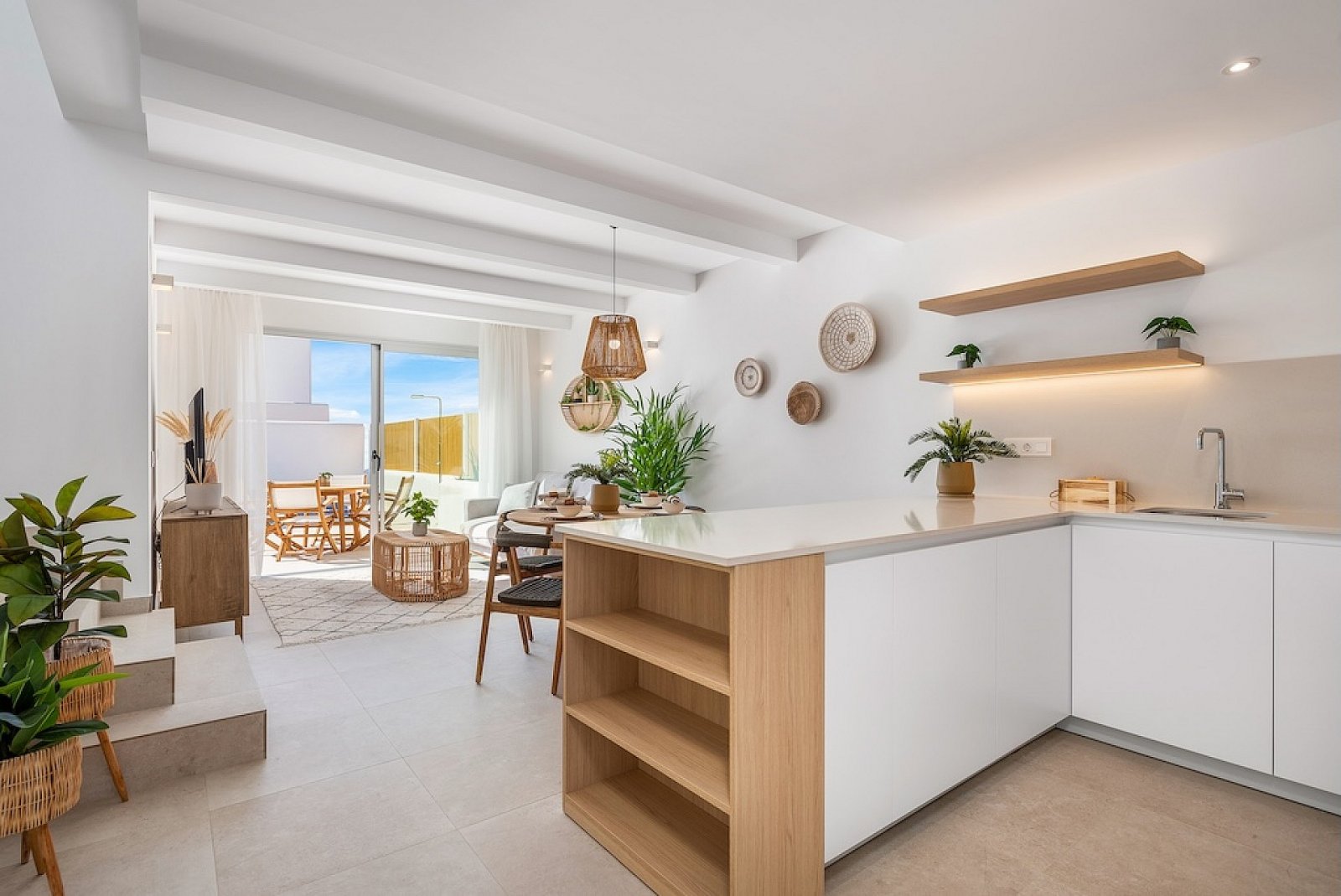 Ibiza-Style Apartment mit Garten & Pool in Dolores
