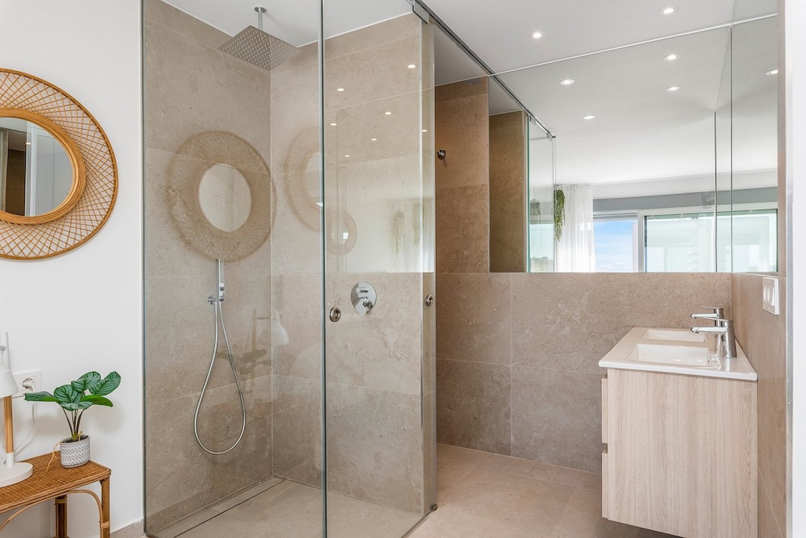Ibiza-Style Apartment mit Garten & Pool in Dolores